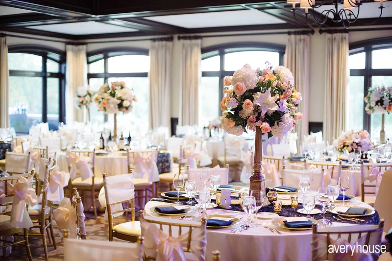W406. Raised Centerpieces
