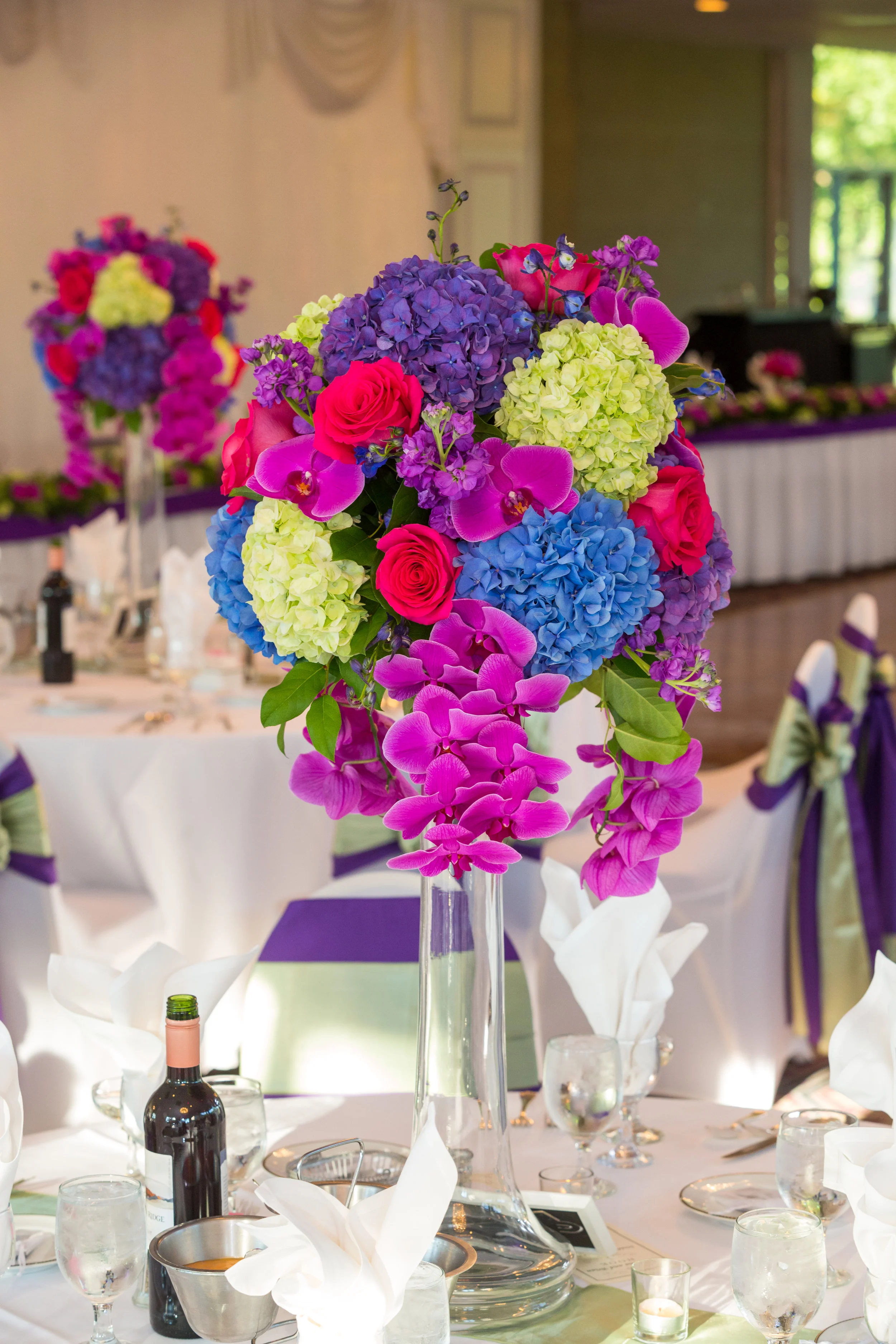 W410. Raised Centerpiece