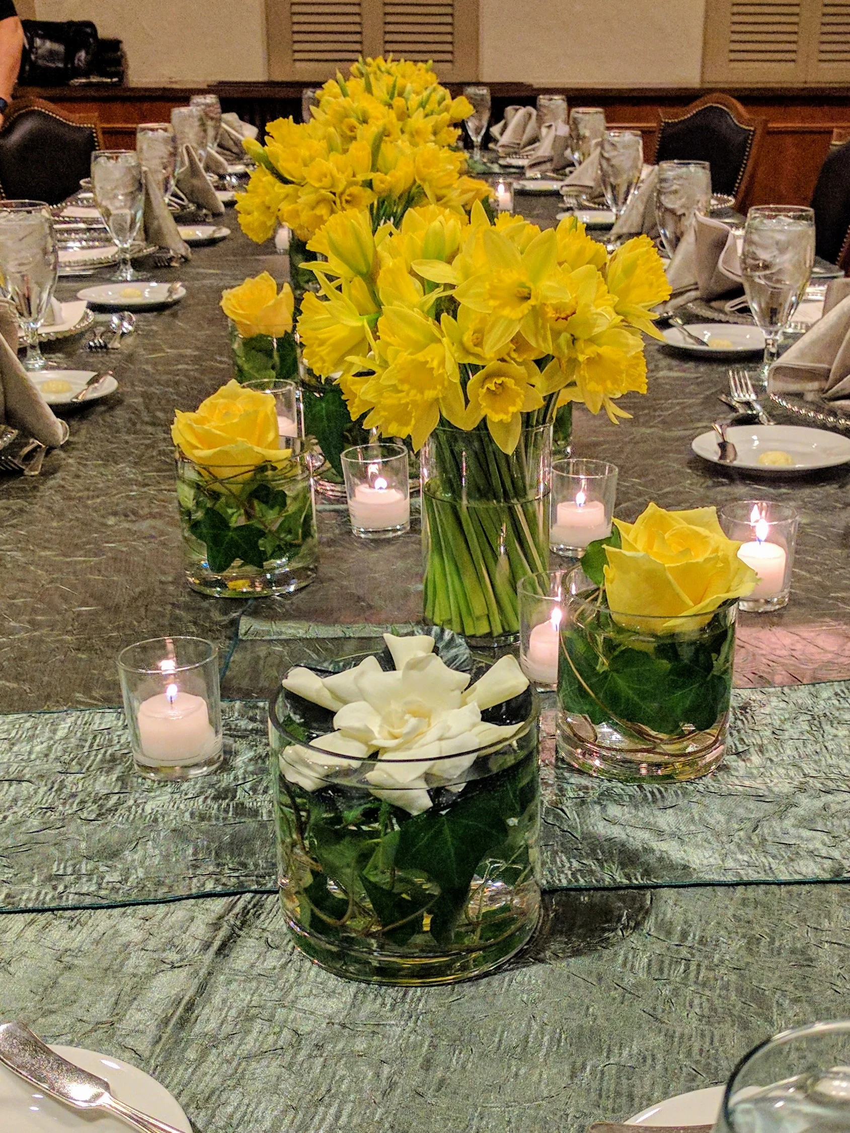 SE 101. Mixed Centerpieces