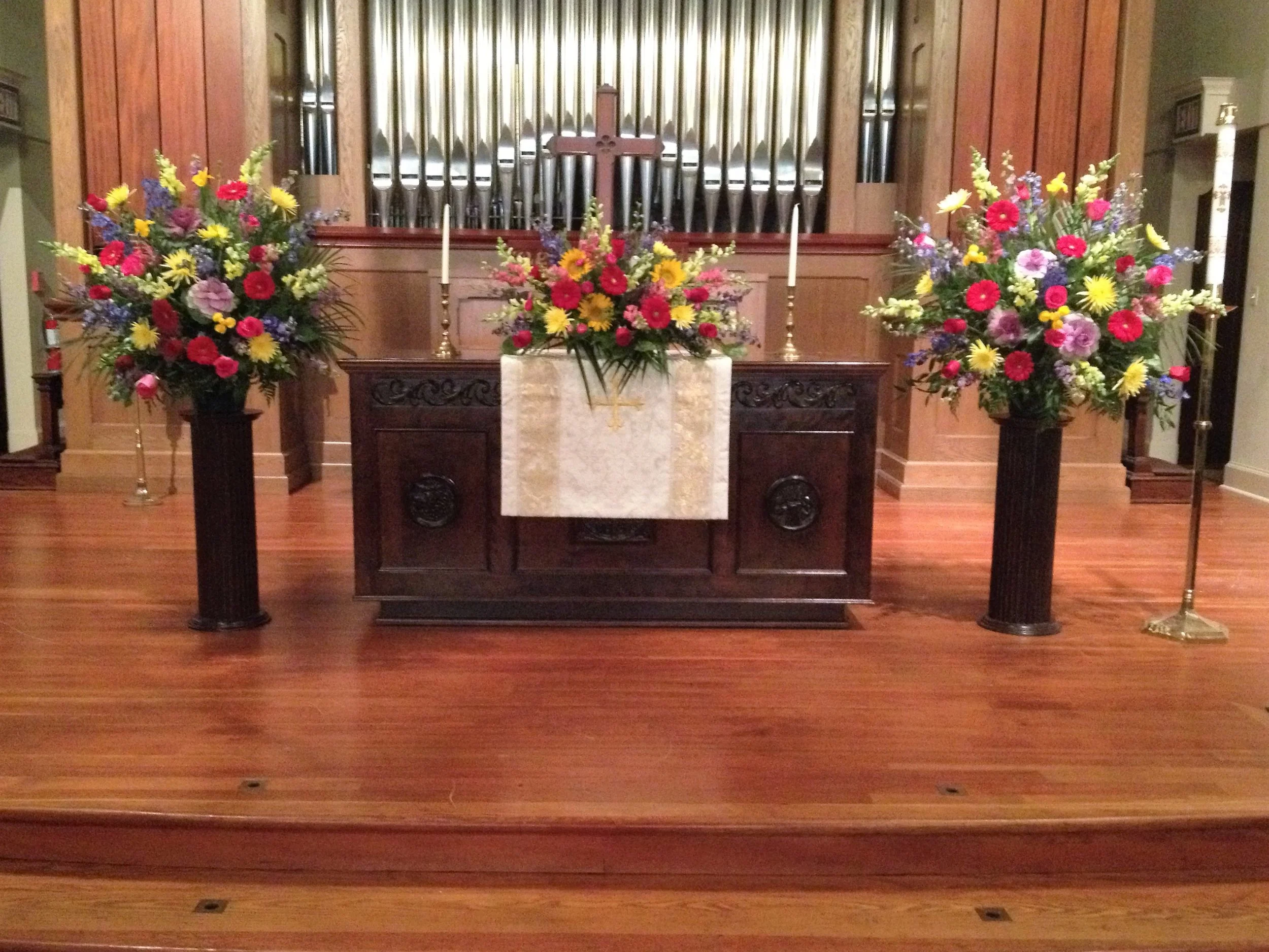 FM500. Altar Arrangements
