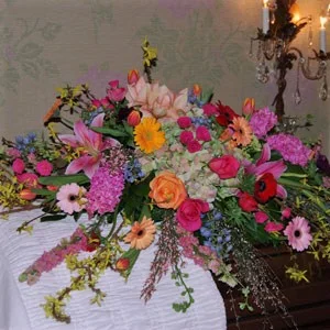 FM206. Casket Spray