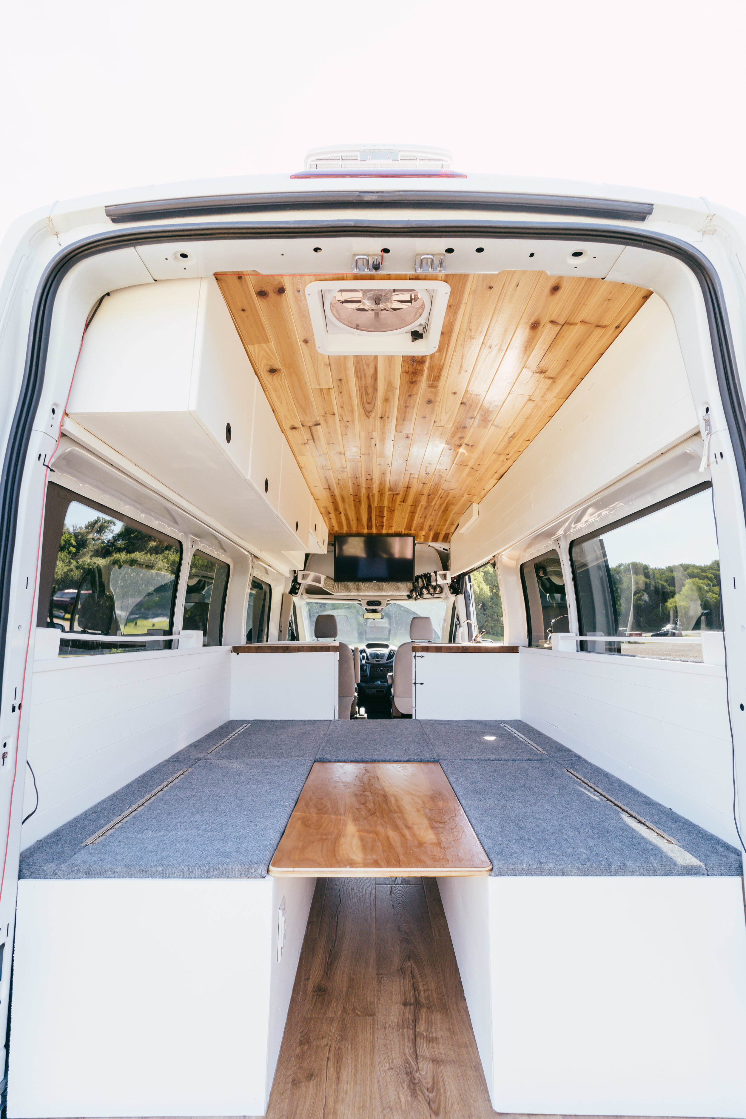 @travperk_photo_ChewyDesignVanLife-19.jpeg