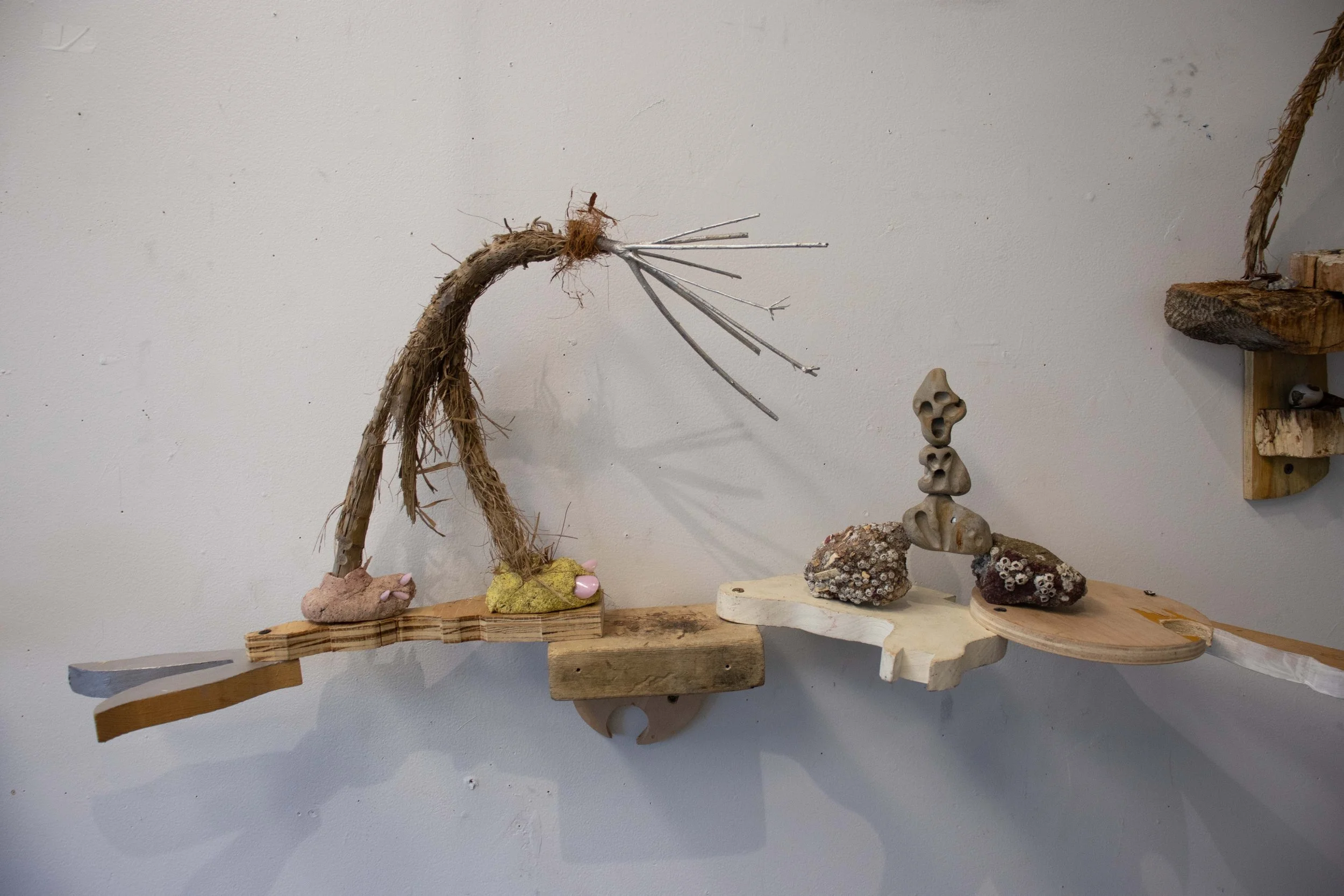 EditHorizontalTwoShelves.jpg