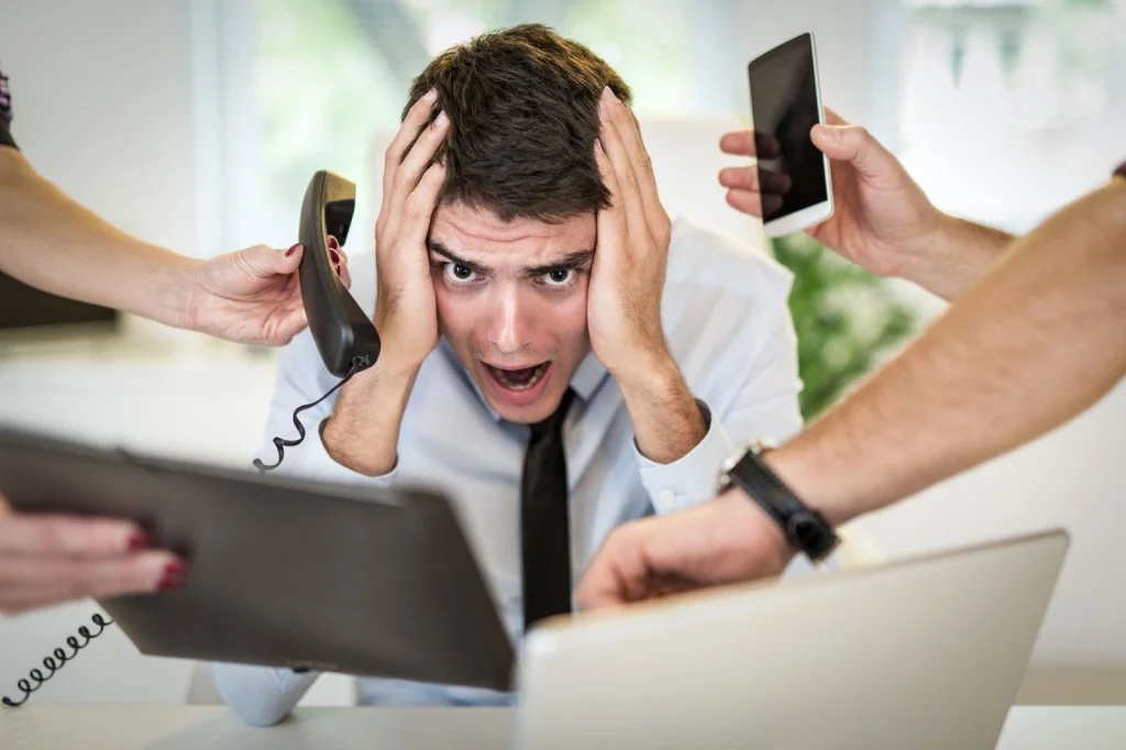 avoid-distraction-for-better-resulst_95396688_Subscription_Monthly_XXL-1024x682.jpg