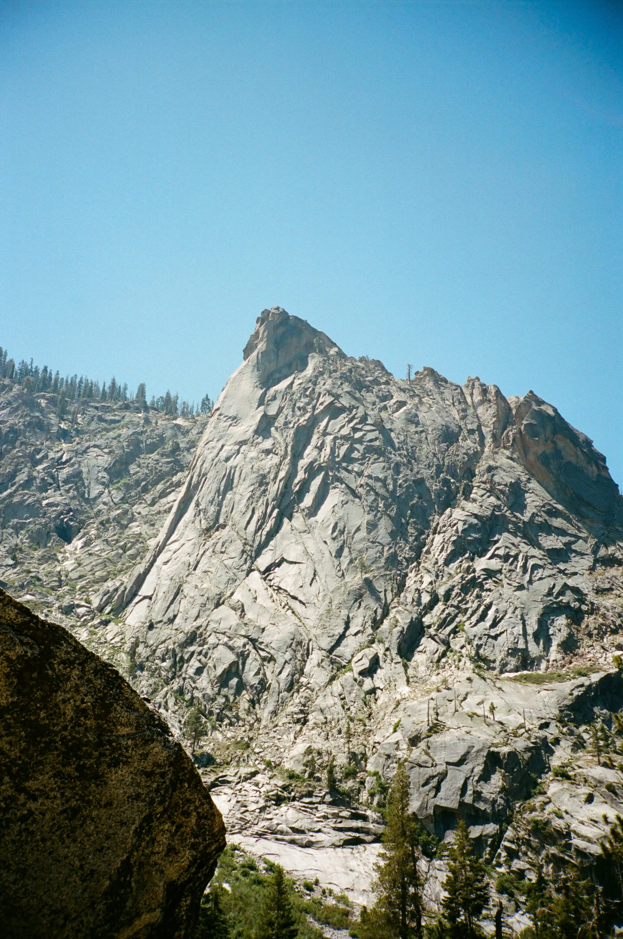 000285320026-3.jpg