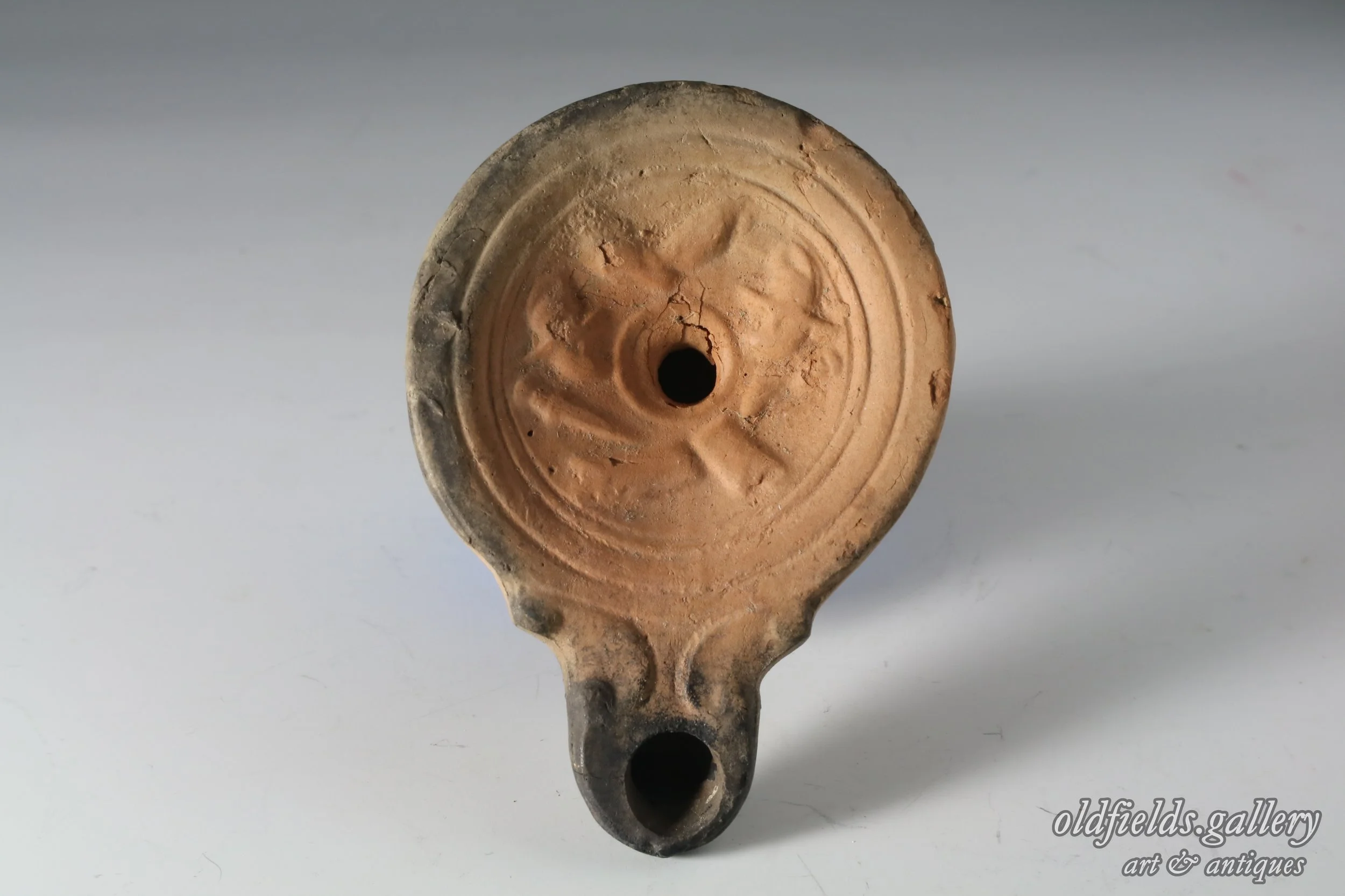 Oil Lamp - Gladiator Items - 1.jpg