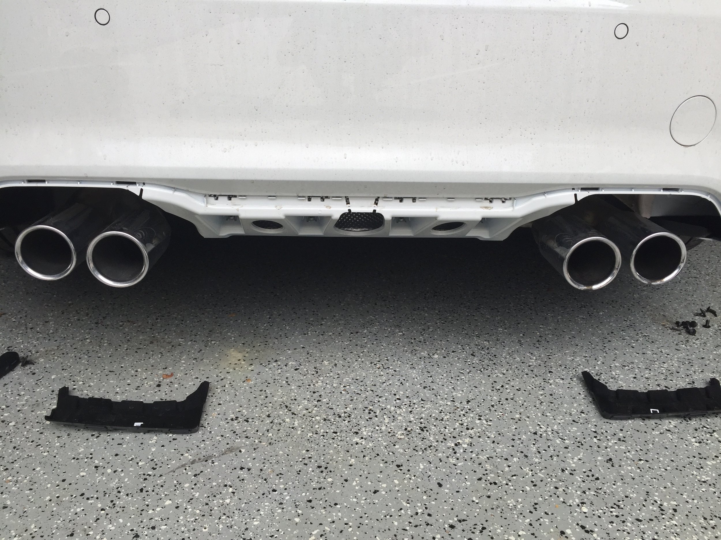 rear diffuser removal