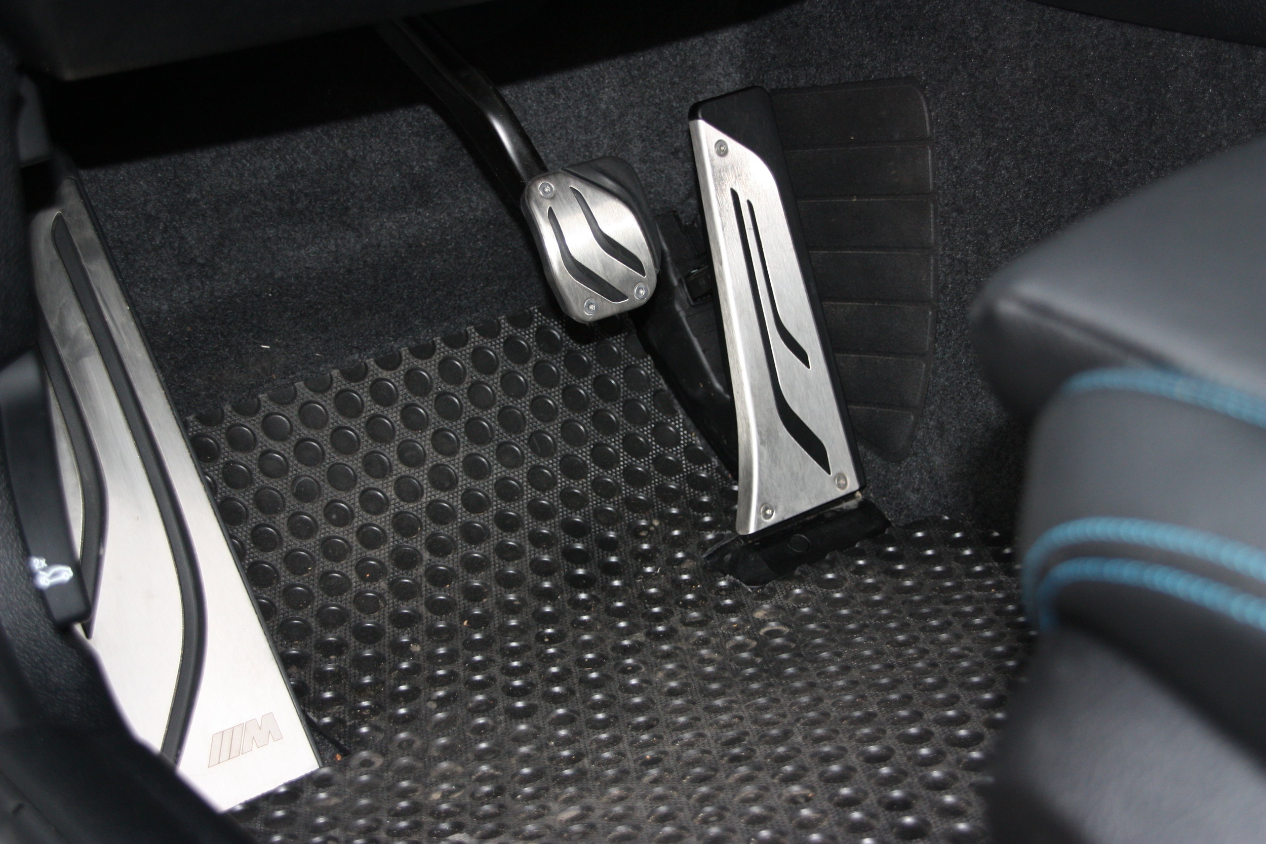 M Performance aluminum pedal set