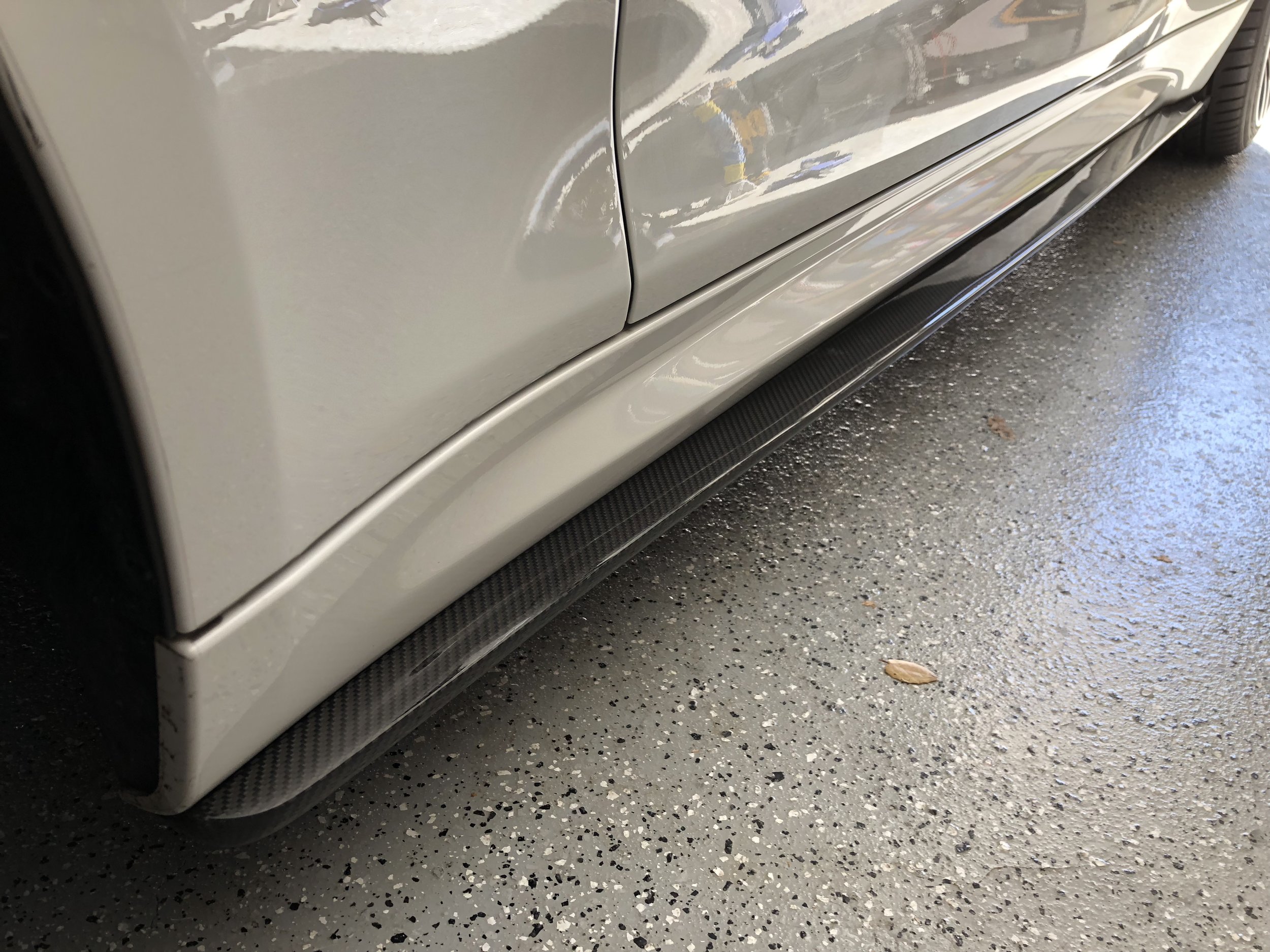 RW Carbon - side skirts