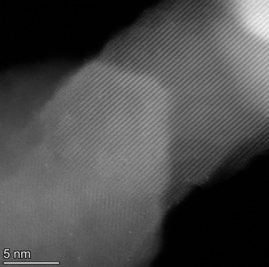 TEM image of single atom deposition on photocatalyst