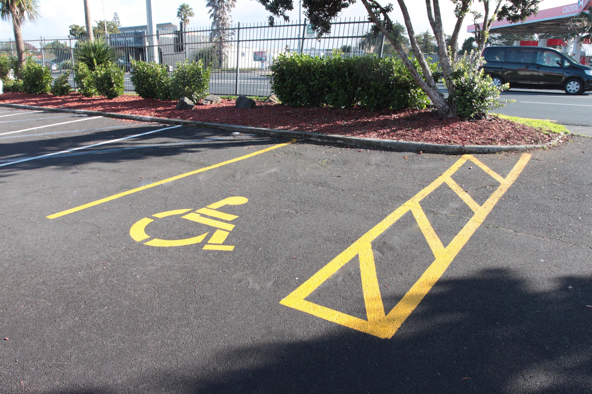 Car Park Carpark Disabled Yellow Lines Cross Hatch