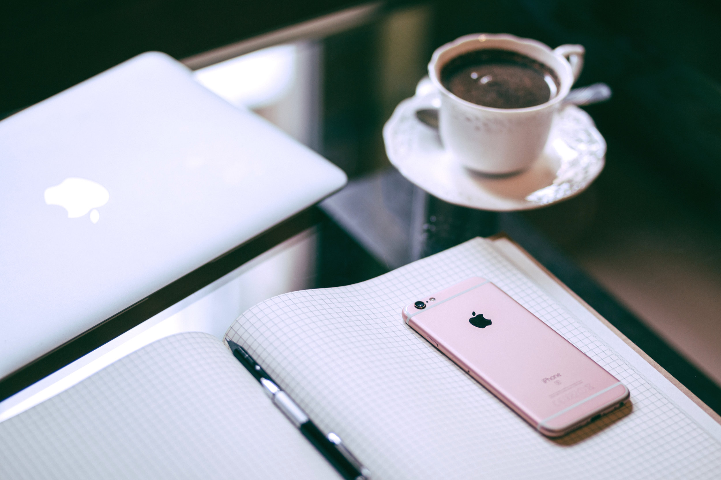 ebbony&lune - 21 Apps Every University Student Should Download.jpg