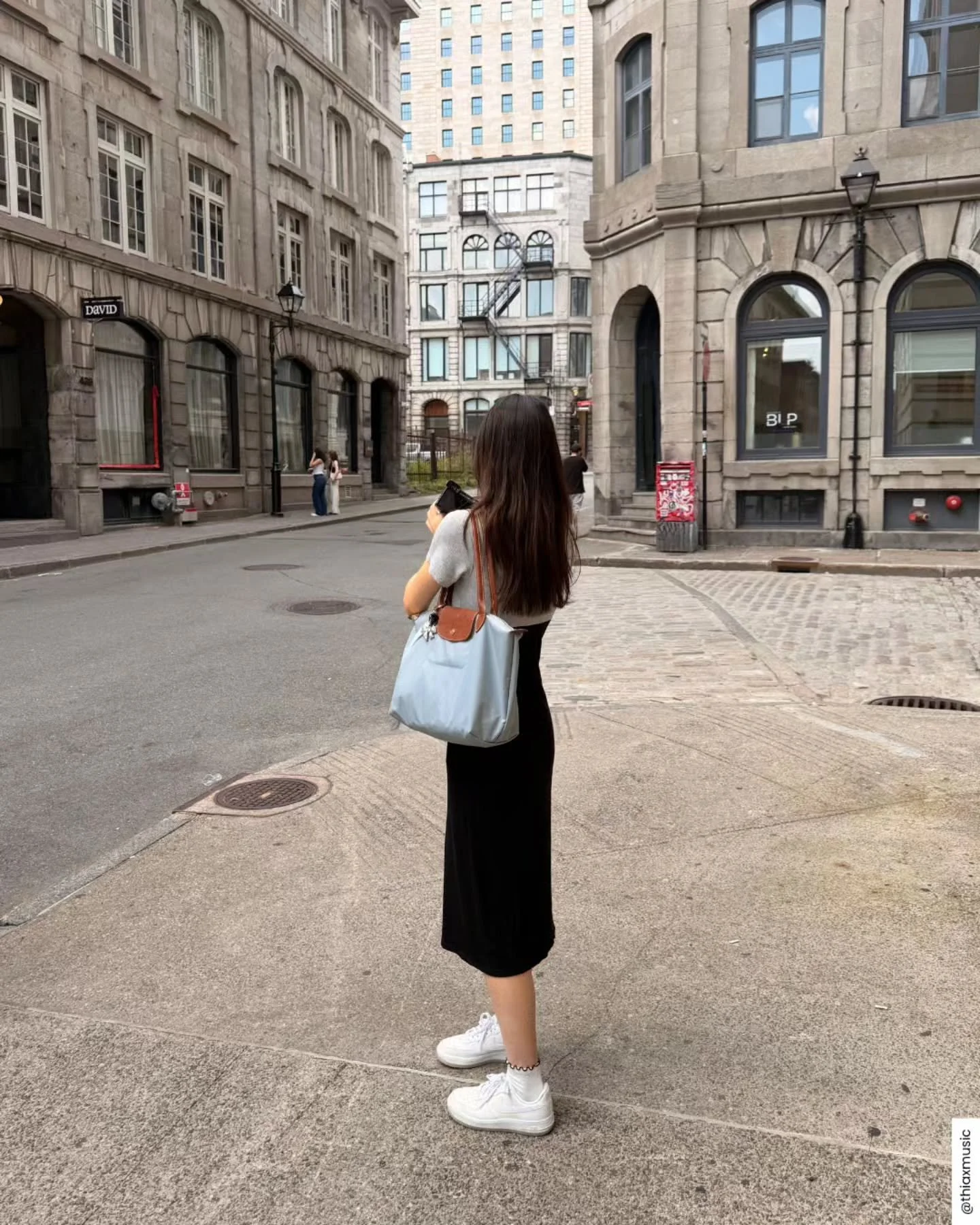 &mdash; montr&eacute;al photodump &bull; swipe for captions ➡️
shot (mostly) on sony a6700

╭ ✮ 080926 / 4:40pm
 &bull; &ndash; fc: 2,664
╰ ★ please do not reupload

#montrealmoments #montreallife #sonya6700

just a girl with her little camera

in he