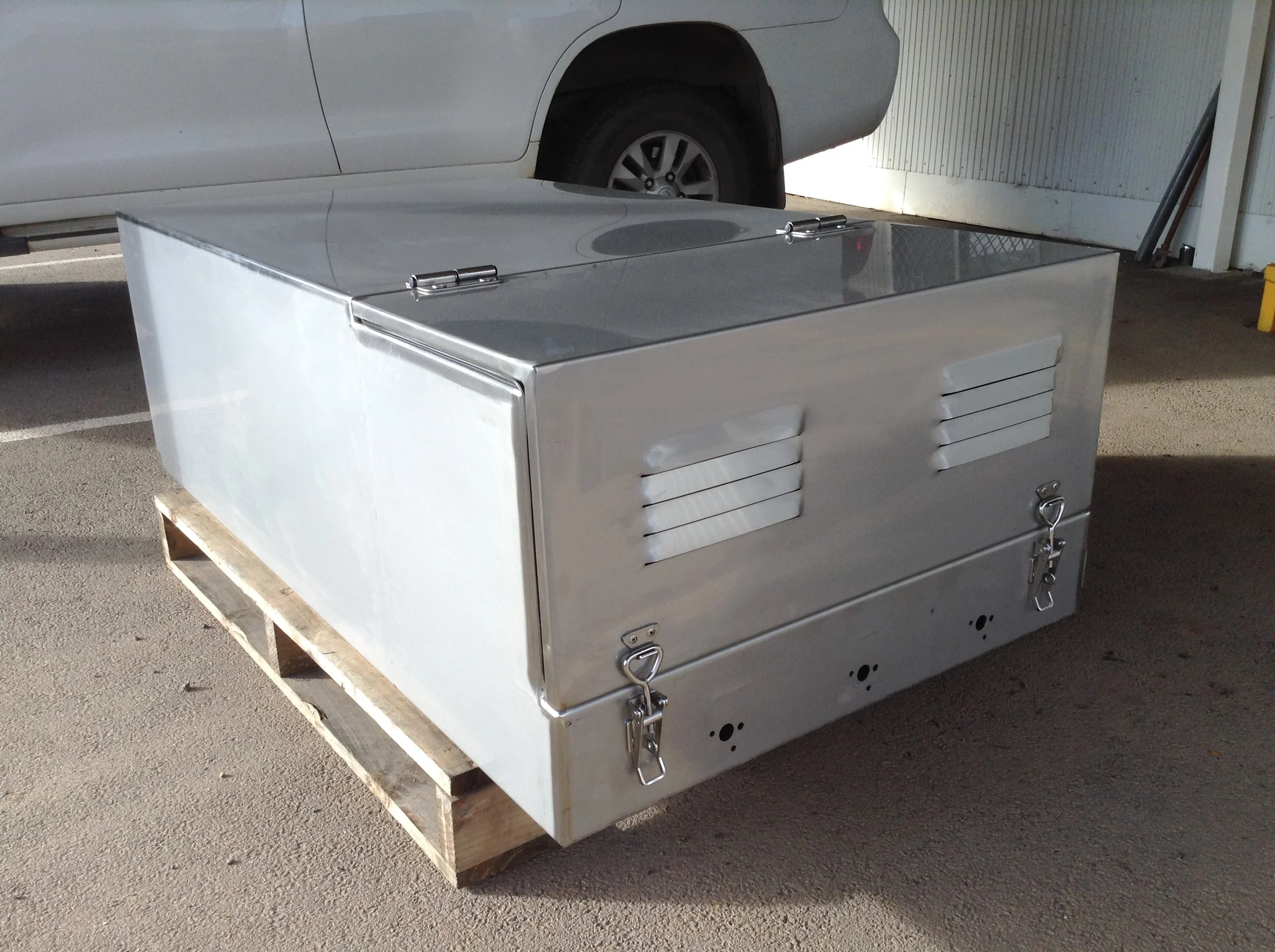 Locomotive Battery Stainless SteelStorage Enclosure