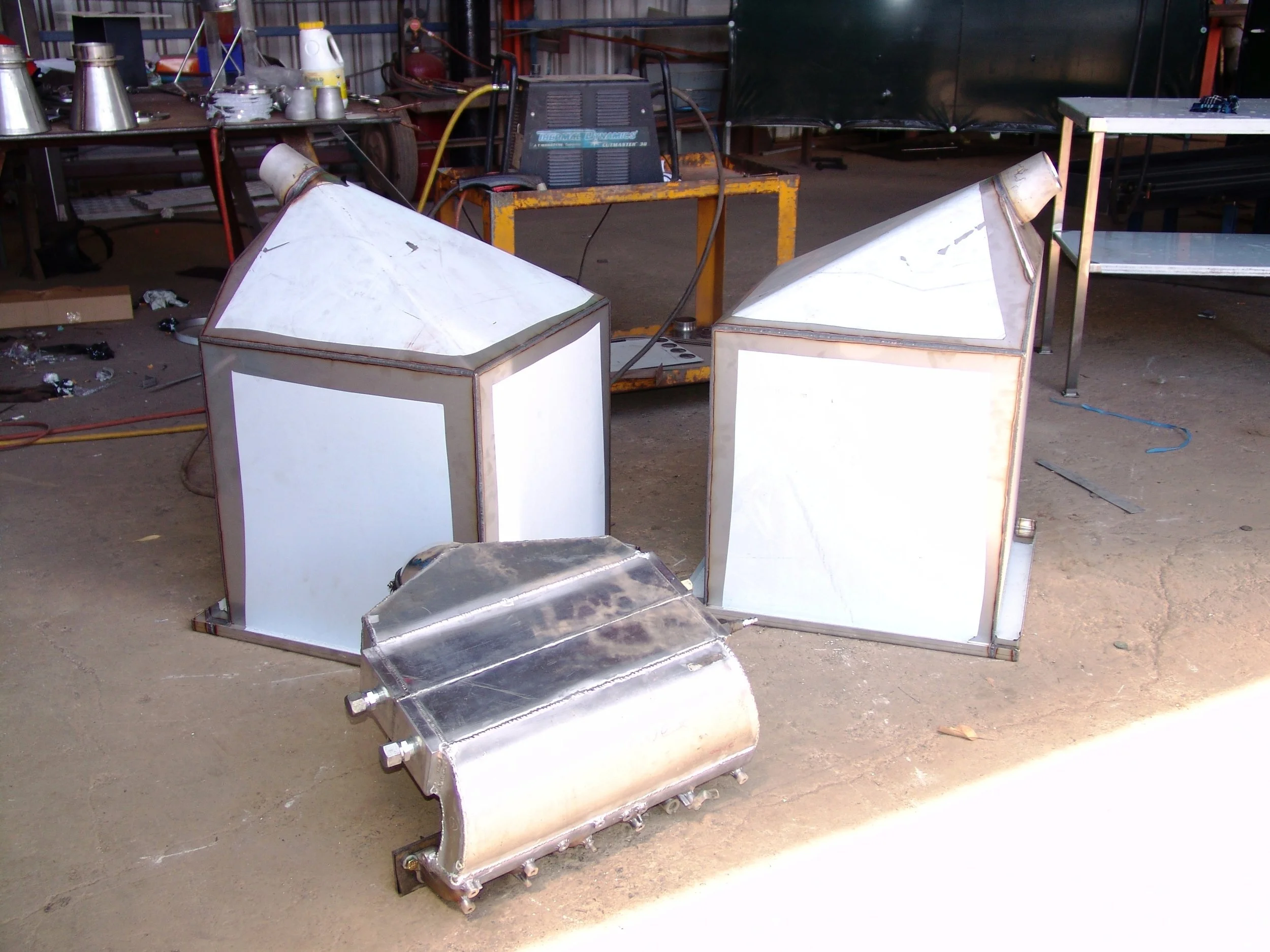 Custom Fuel Tanks and Manifolds