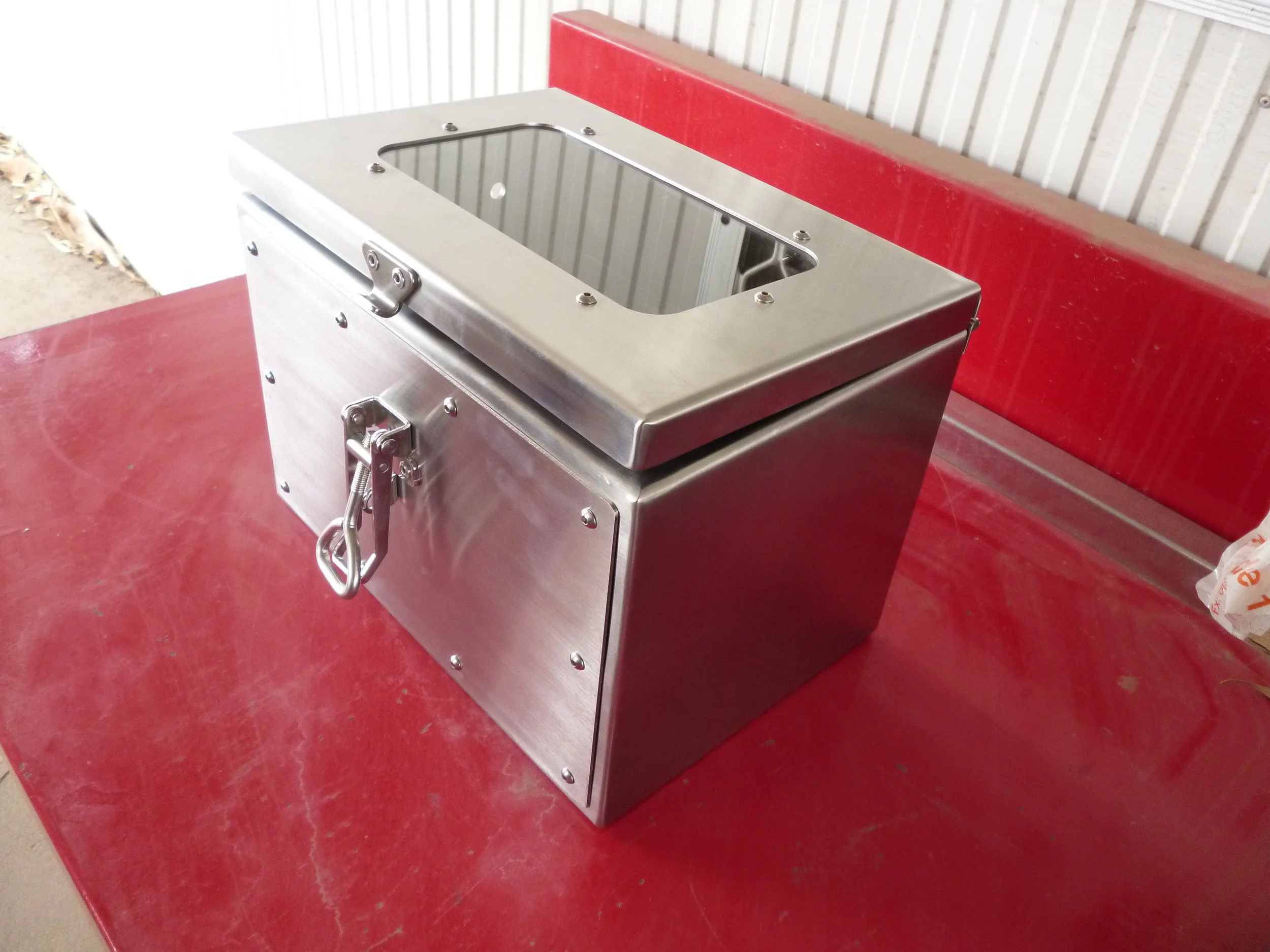 Stainless Steel Isolation Box