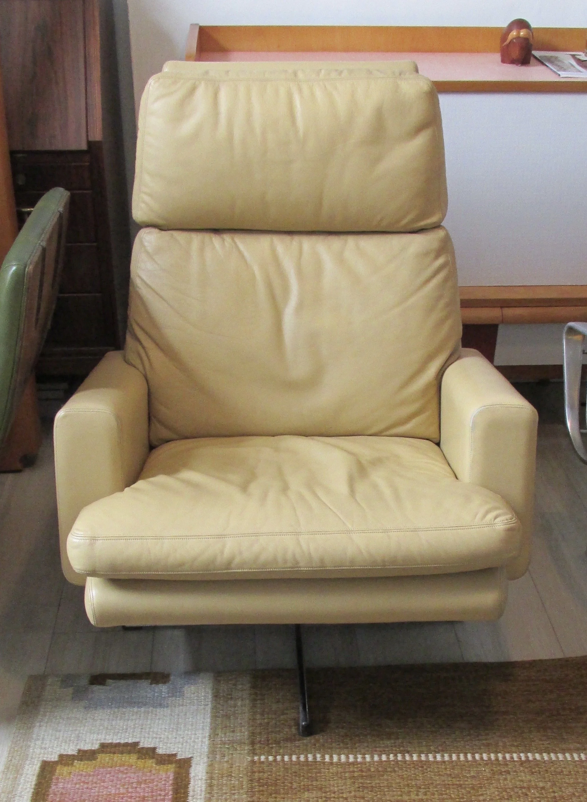 denmark-armchair-leather-chrome-swivel-vintage-danish-unknown_0.jpeg