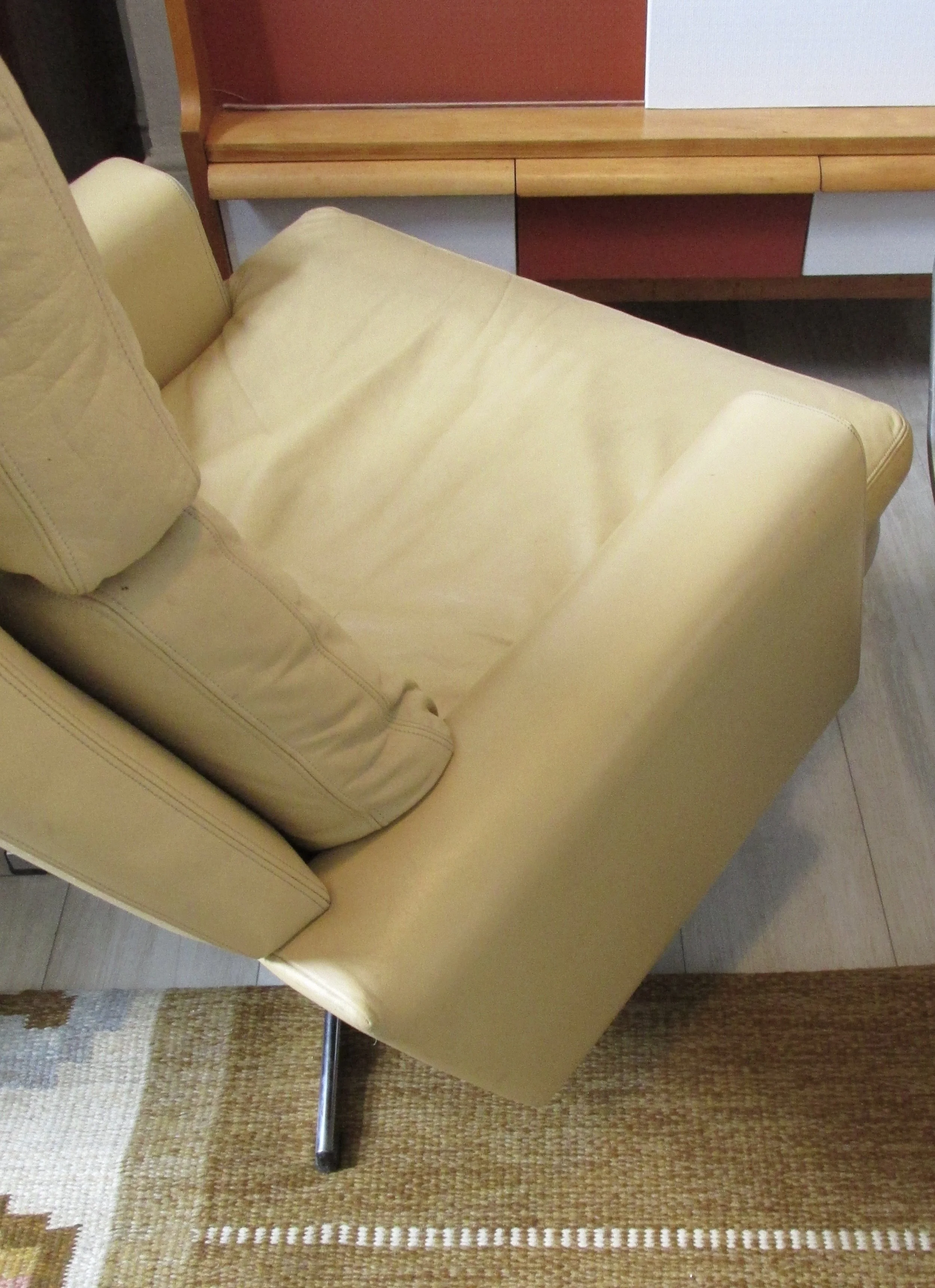 denmark-armchair-leather-chrome-swivel-vintage-danish-unknown_0-4.jpeg