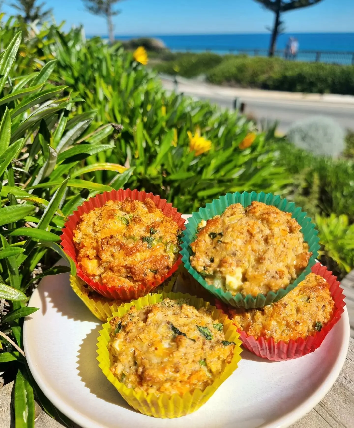 Today's creation of savoury keto muffins are so delish 🤤 Enjoy the sunshine 🌞 #savourymuffins #eatwell #yummyfood 
.
.
.
.
.
Savoury Muffins;
*1.5 cups almond meal
*1 teaspoon baking powder
*3 eggs lightly beaten
*3 tablespoons chopped herbs of you