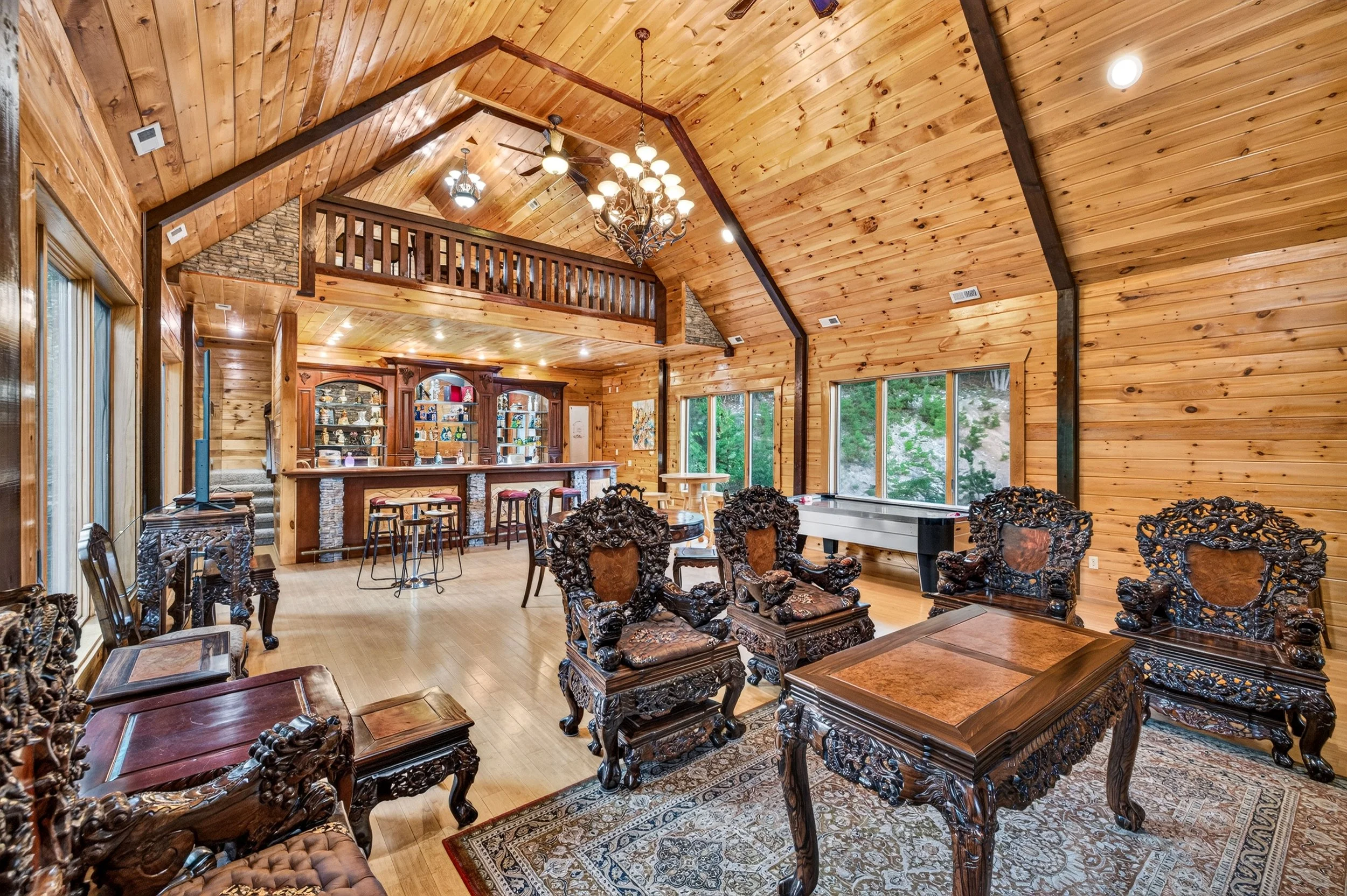 Paytons Peak - Bar Room-1001.jpg