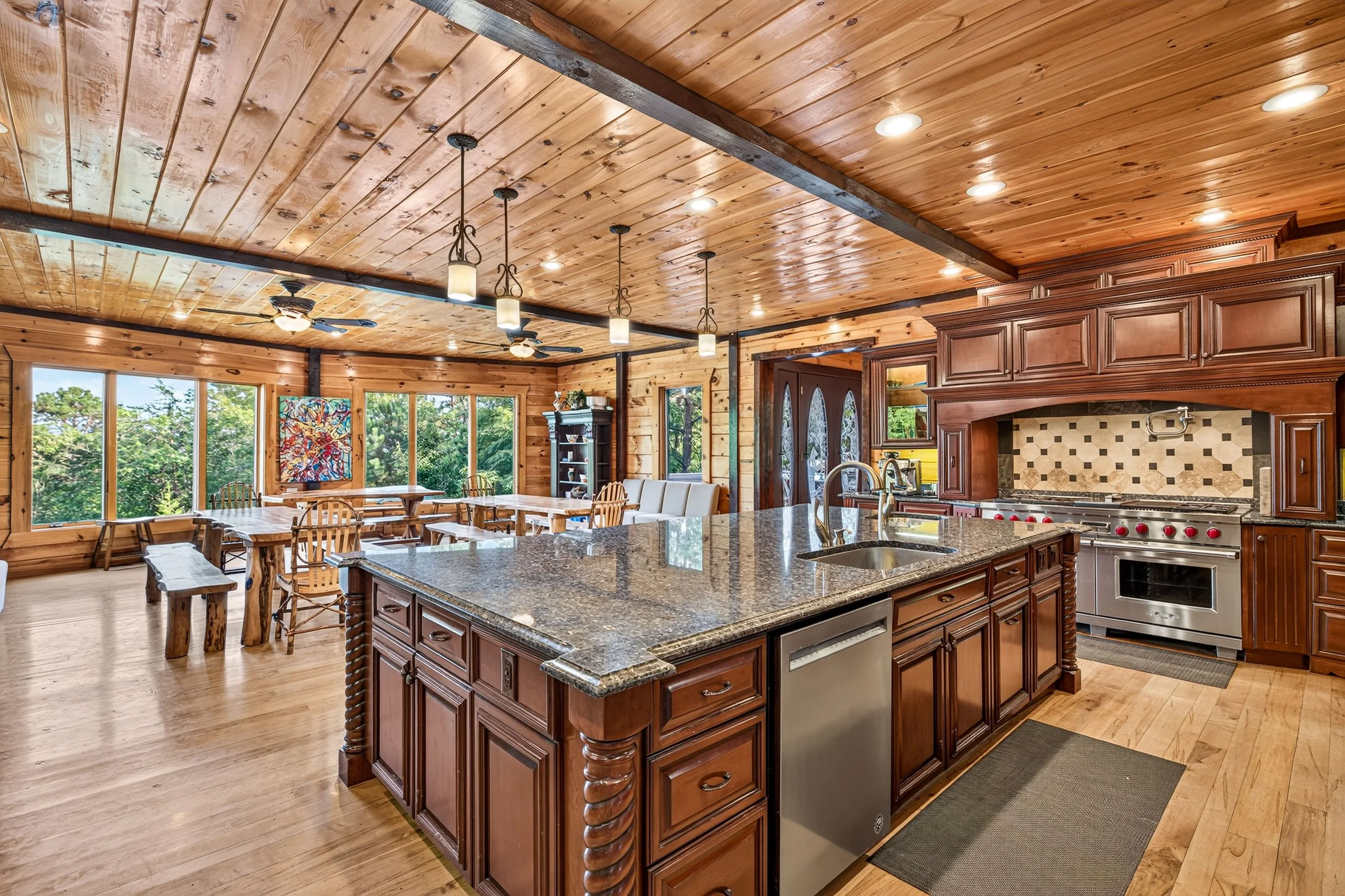 Paytons Peak - Kitchen-1005.jpg