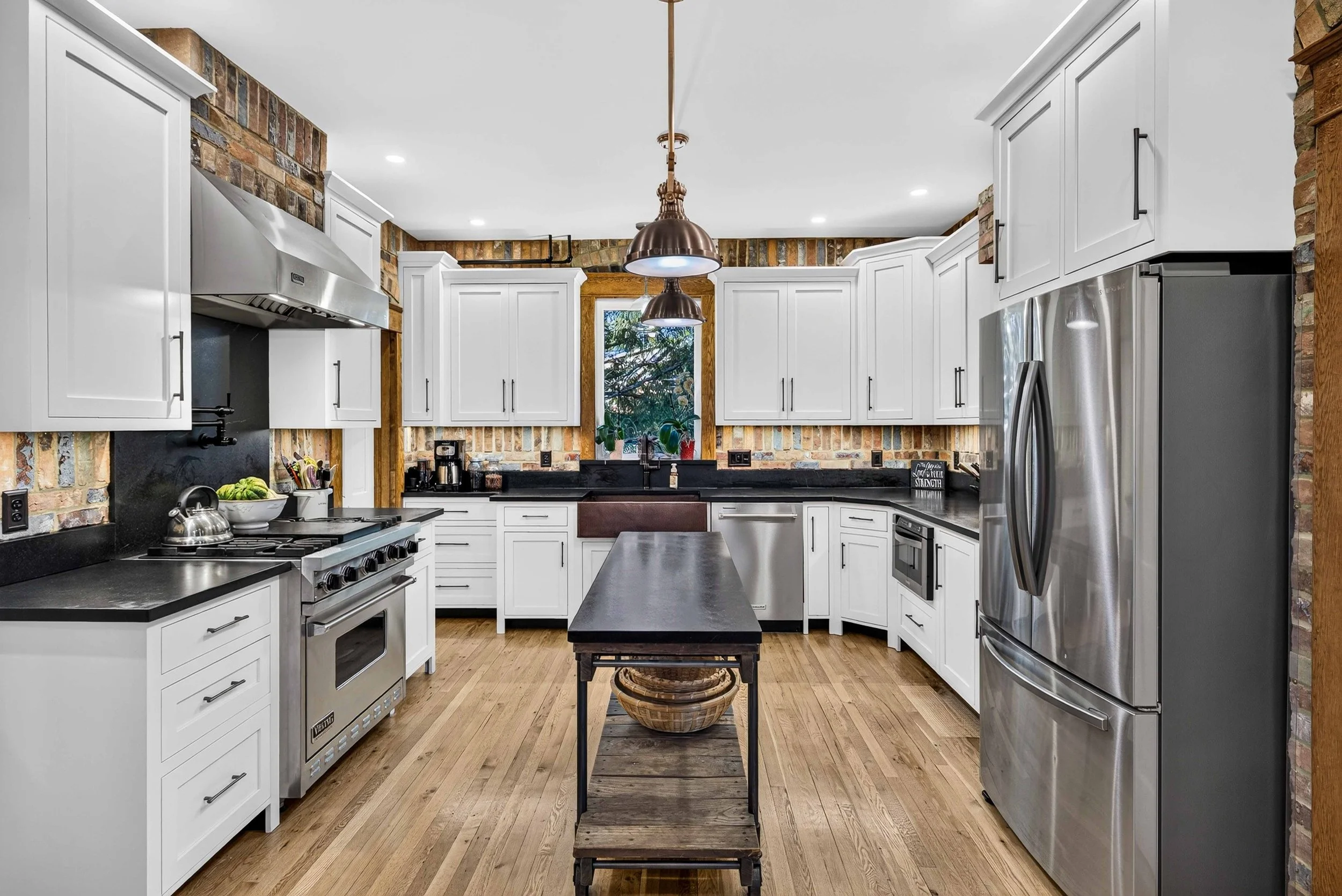 356 Broadway Ave-1003.jpg