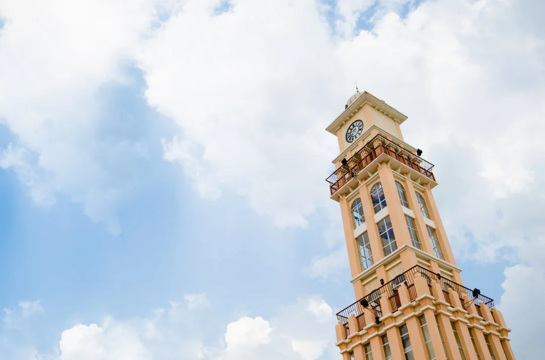 ClockTower-iStock-474374216-crop-high.jpg