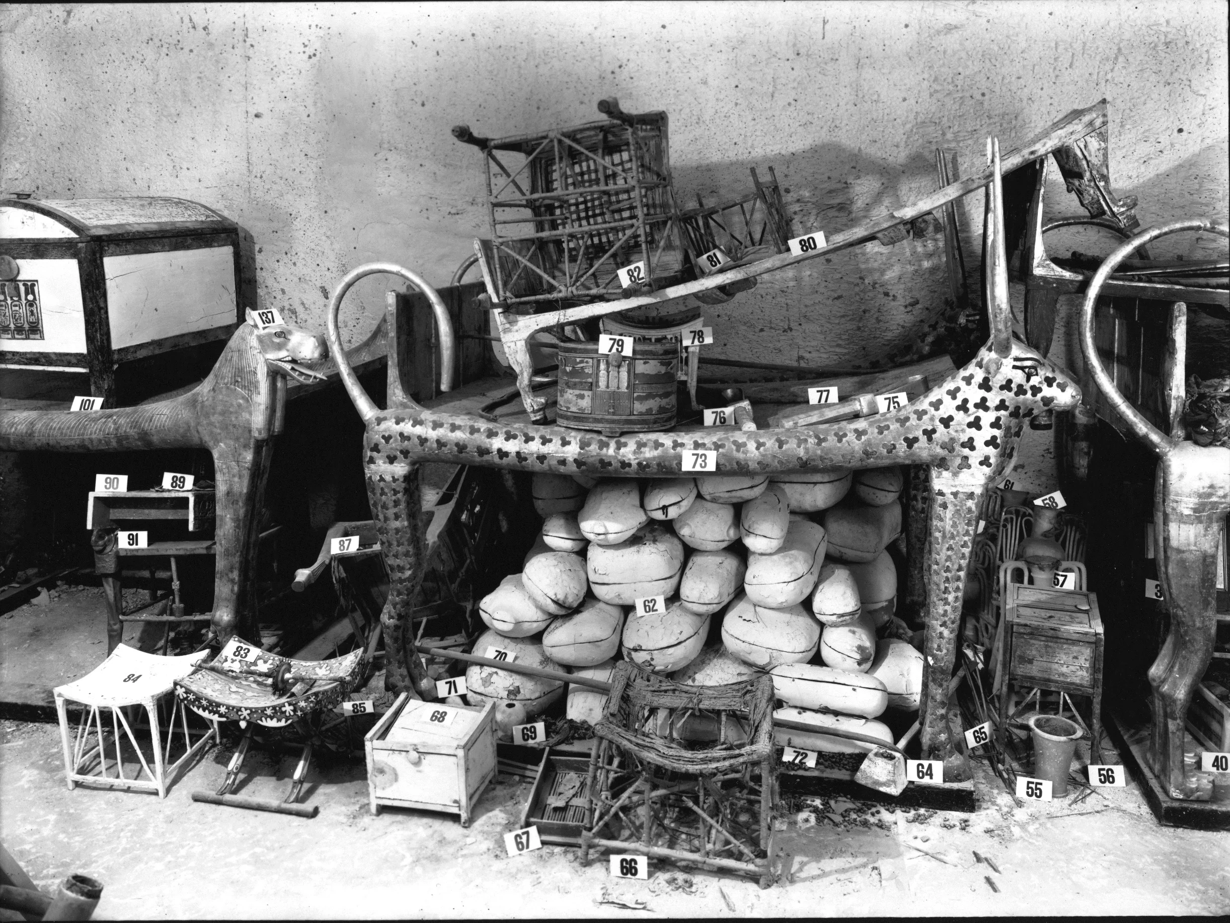 December 1922, Tutankhamun's Tomb