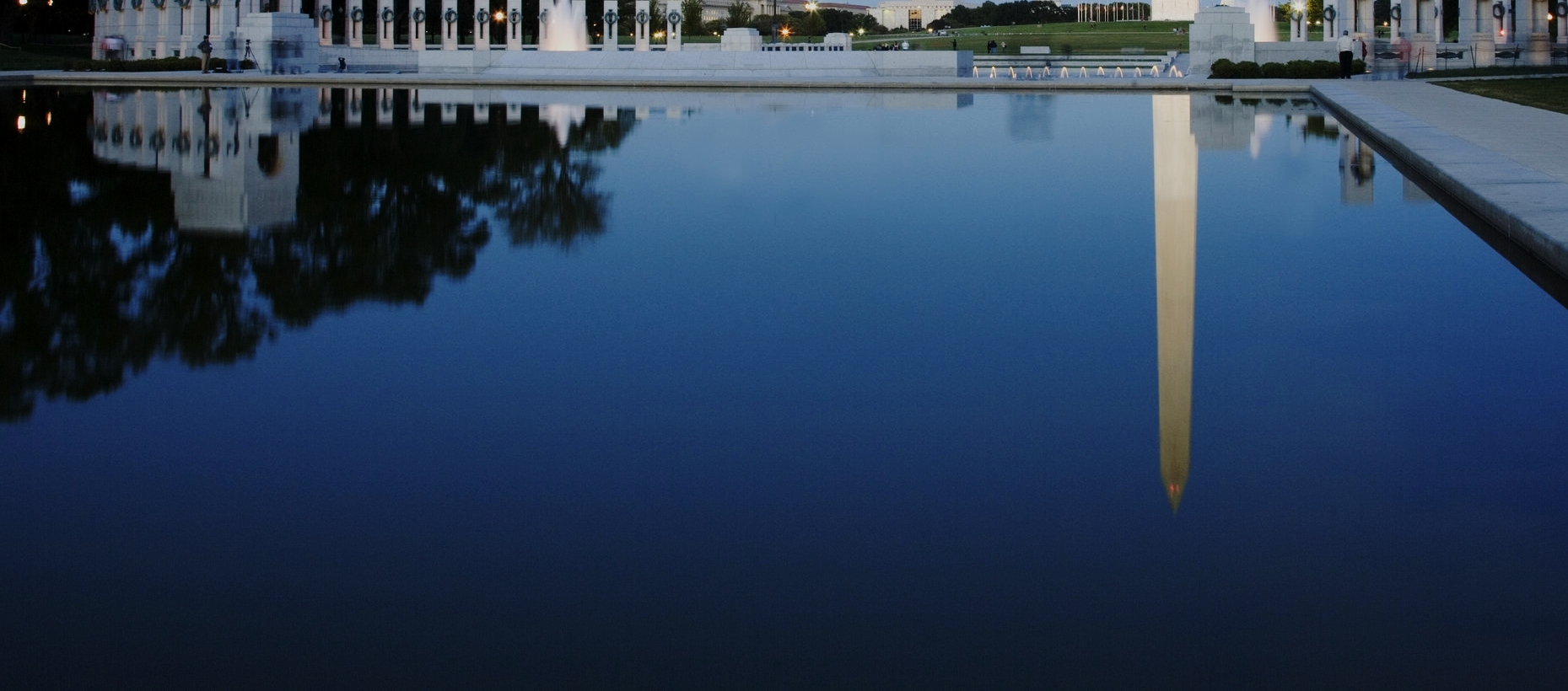 Reflecting_Pool_on_the_National_Mall_with_the_Washington_Monument_reflected,_Washington,_D.C.,_by_Carol_M._Highsmith.jpg