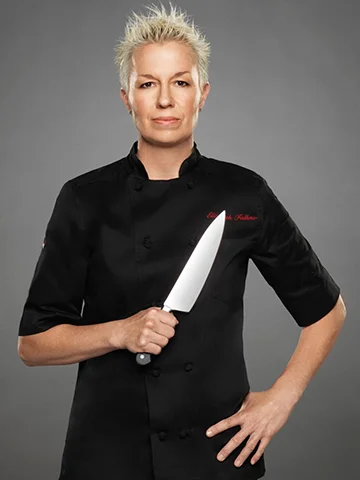 Elizabeth Falkner 360.jpg