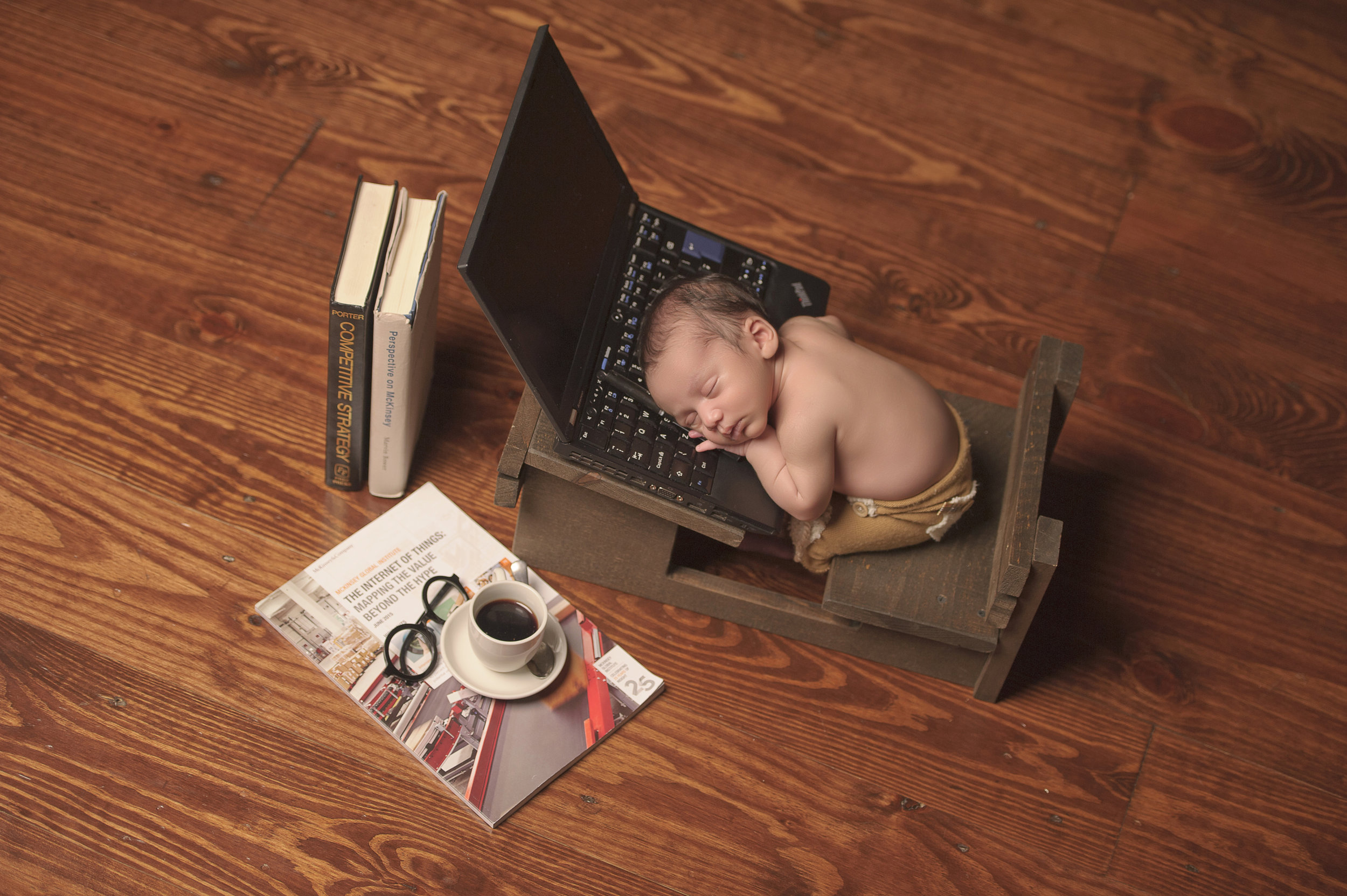 CHICAGO-BEST-NEWBORN-PHOTOGRAPHER-SRI-JANA-14.jpg