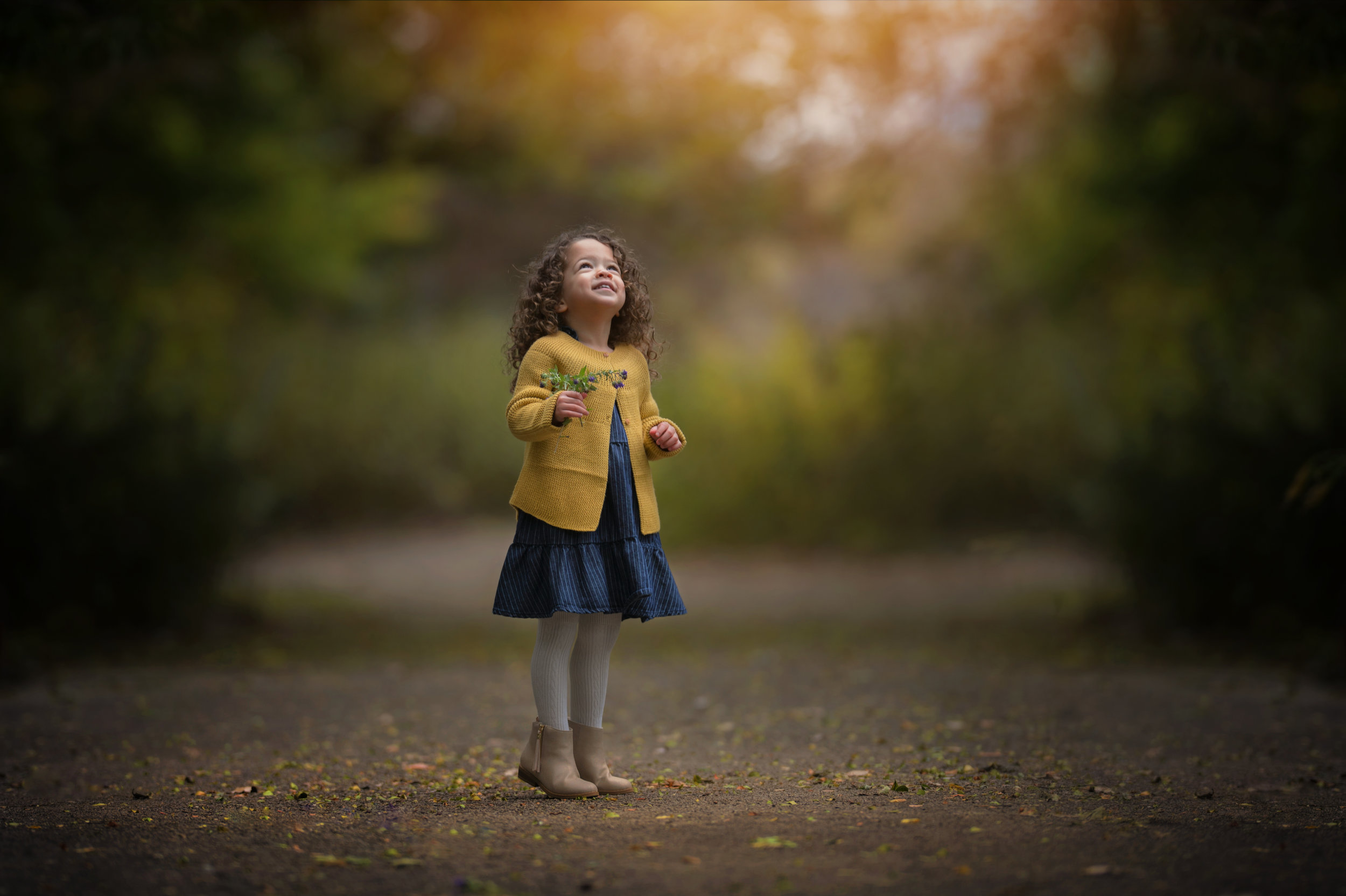 Children posing for a photoshoot by Sri and Jana Photography in Chicago