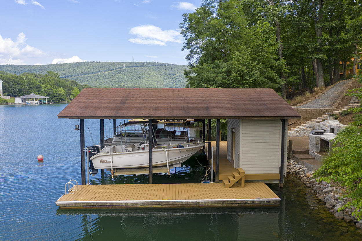 Side Dock View.jpg