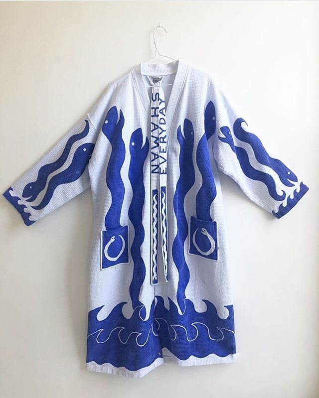 Going full 🌀Spa Shaman🌀 with this robe for @lvl3official Spa Show 💦
If you&rsquo;re in Chicago check it out along with robes and slippers from a bunch of other great artists. 
#everydayshaman