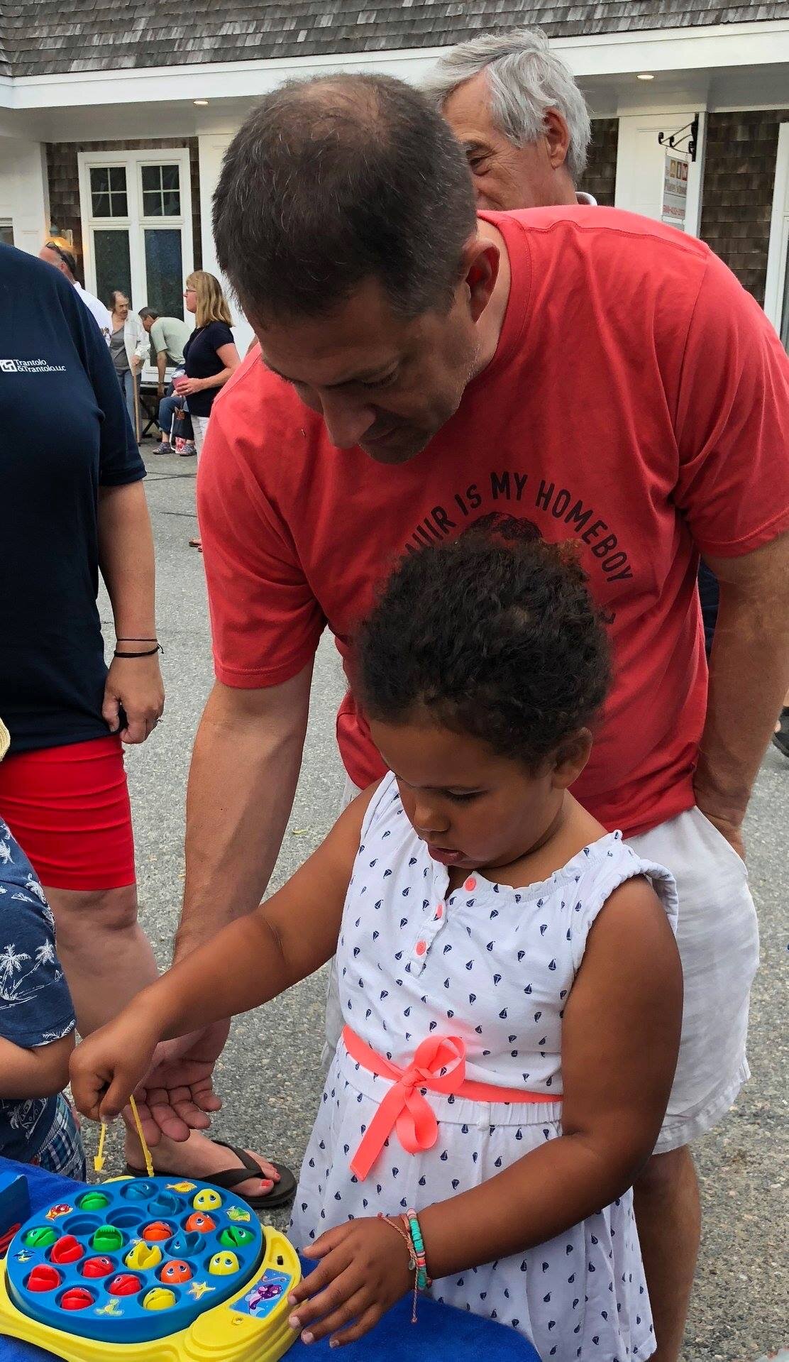 Dad & Child at Harwich Stroll.JPG