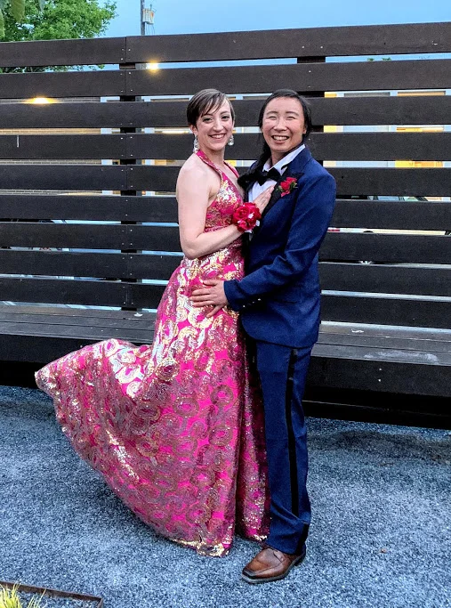 Lez Prom 2019