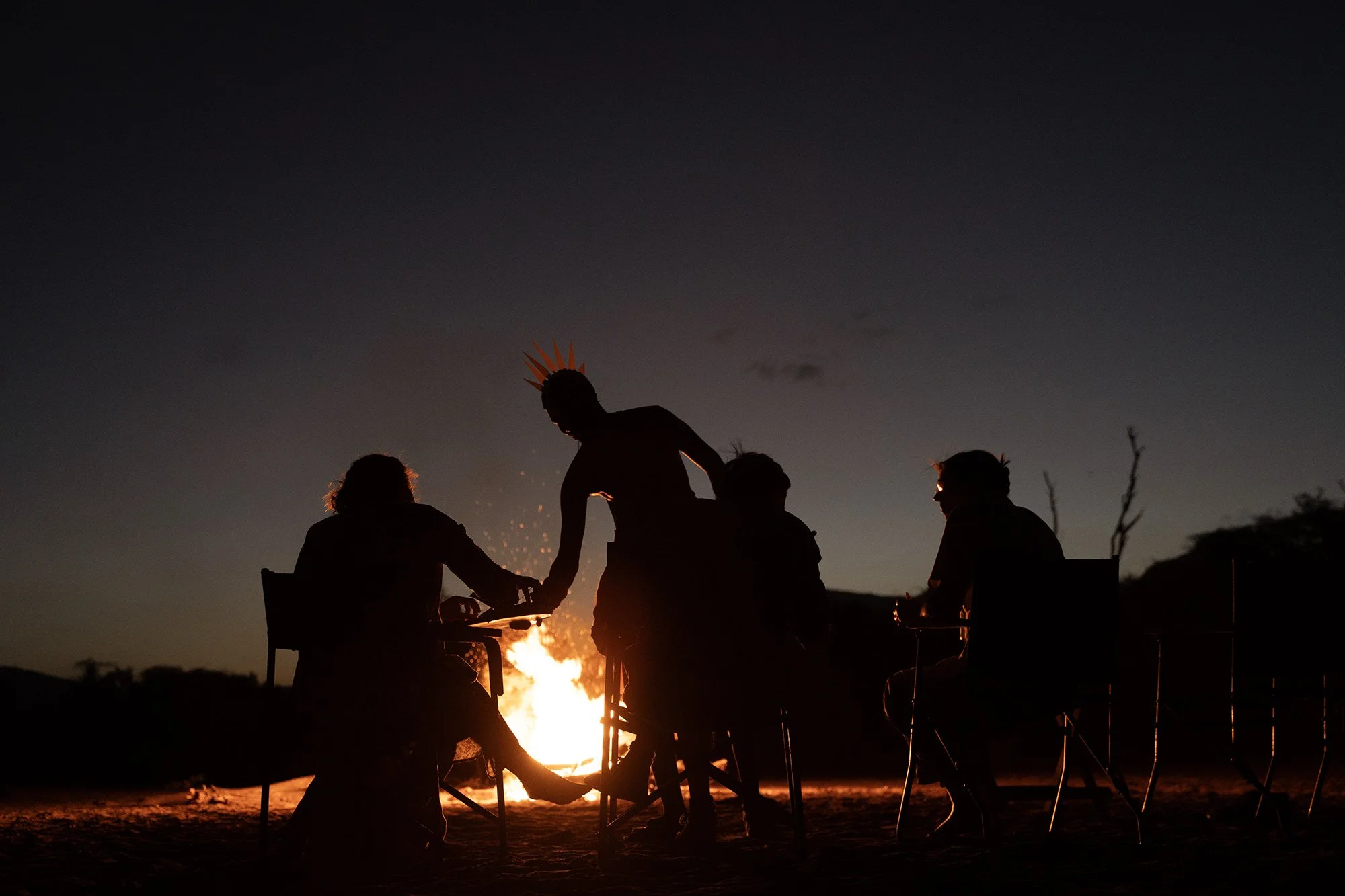 SararaWilderness_FlyCamping_BushDinner_02_web.jpg