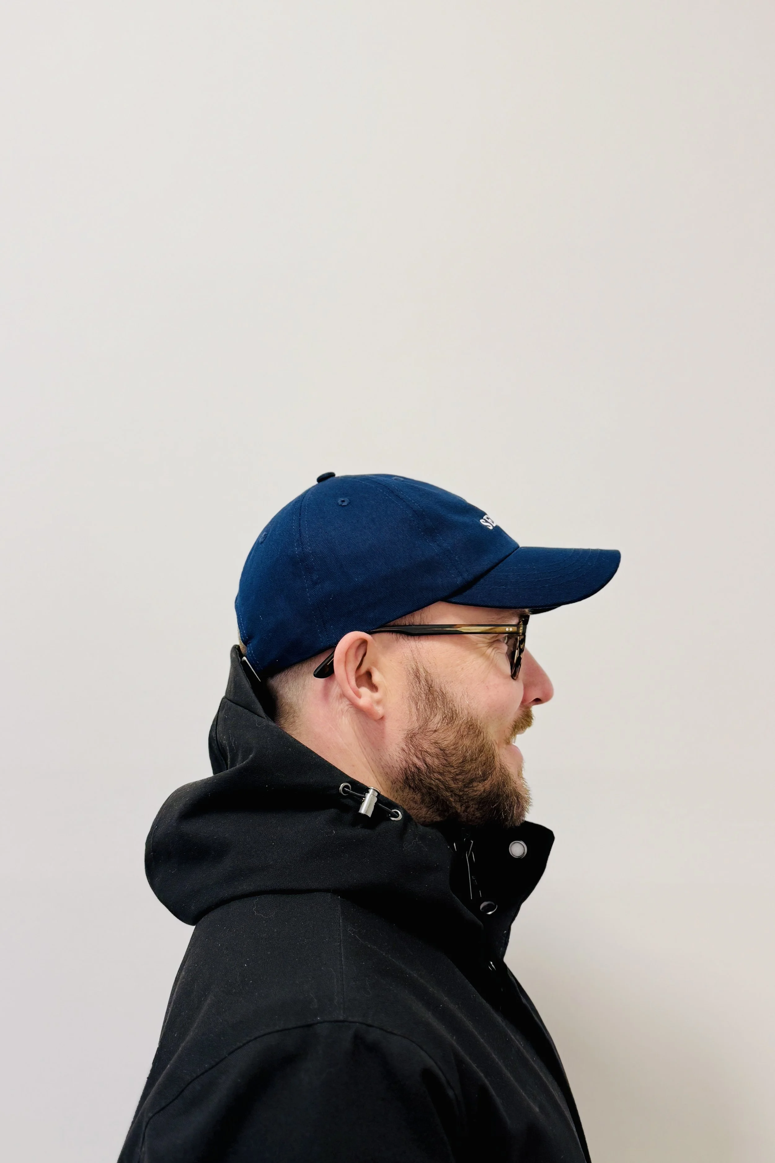 Seashirt_cap_navy_side.jpg