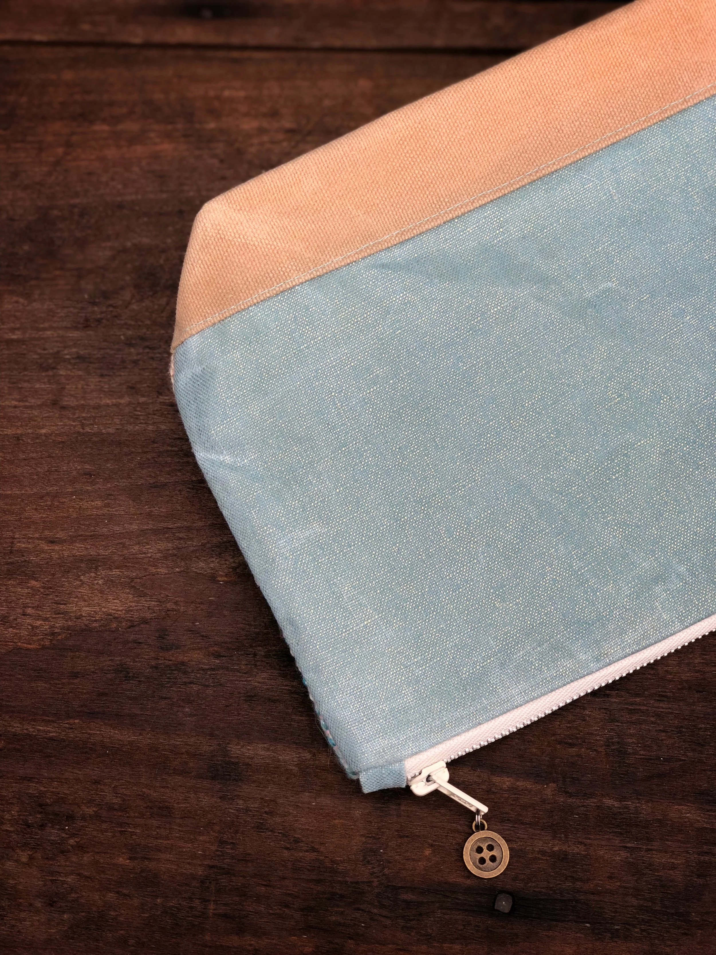 Icicle Beach Zippered Pouch