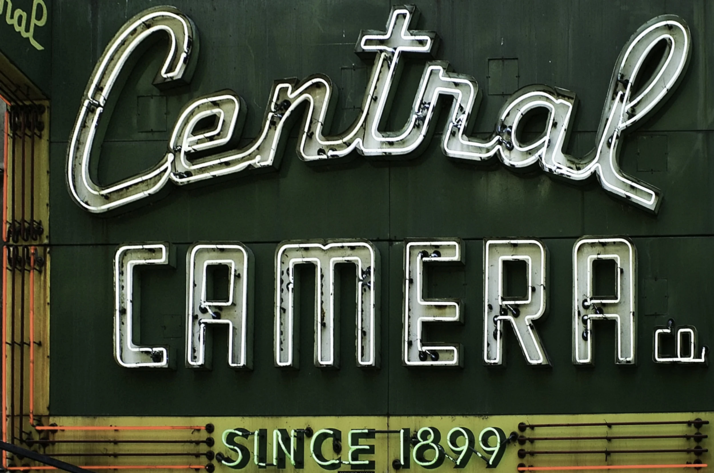 Central Camera Sign.