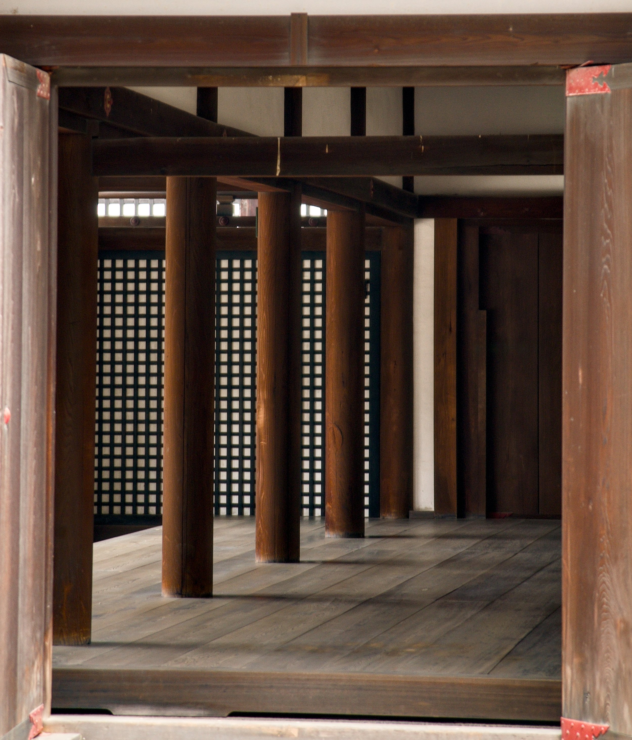WOOD COLUMNS.jpg