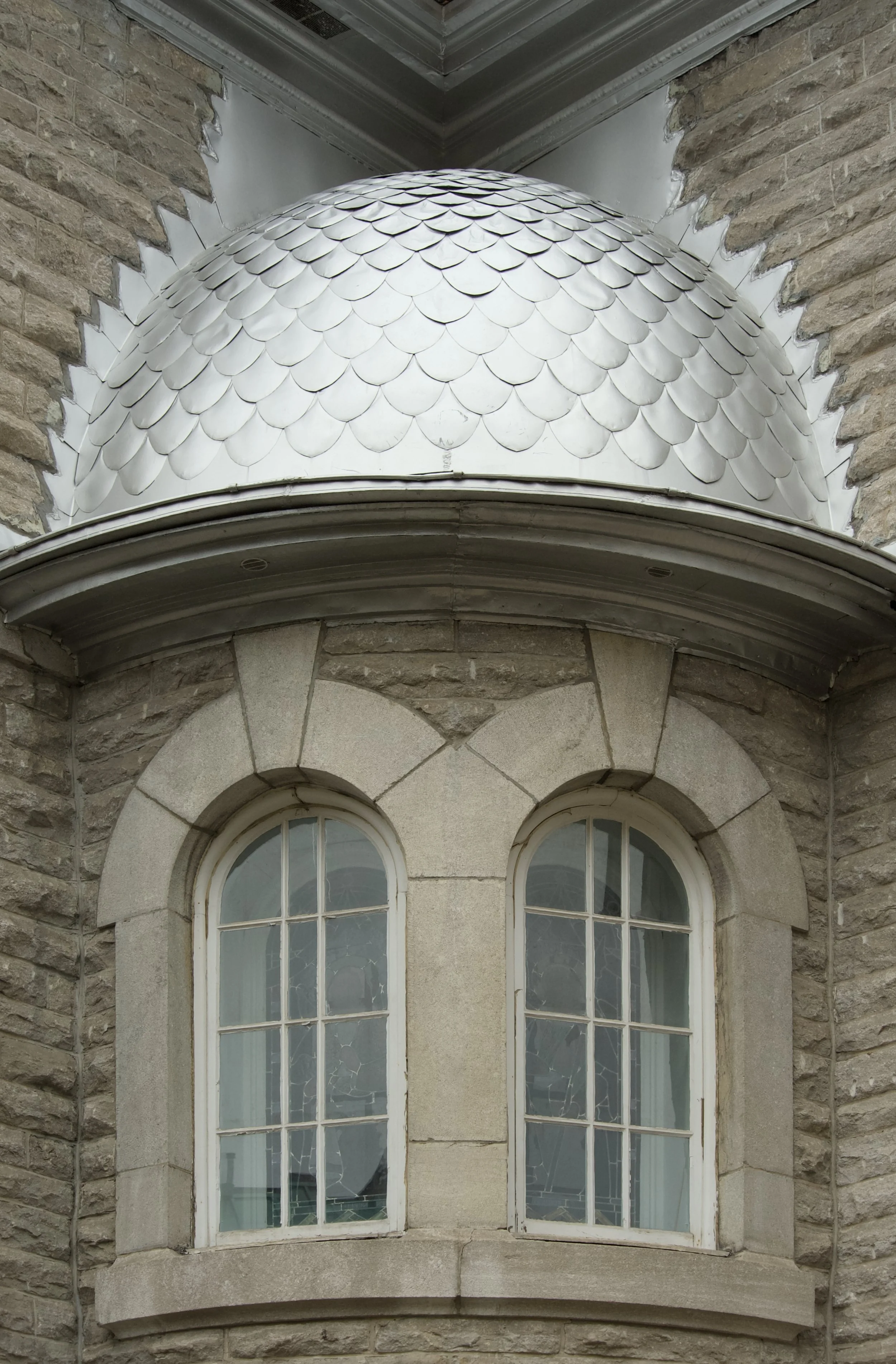 QUEBECWINDOW.jpg