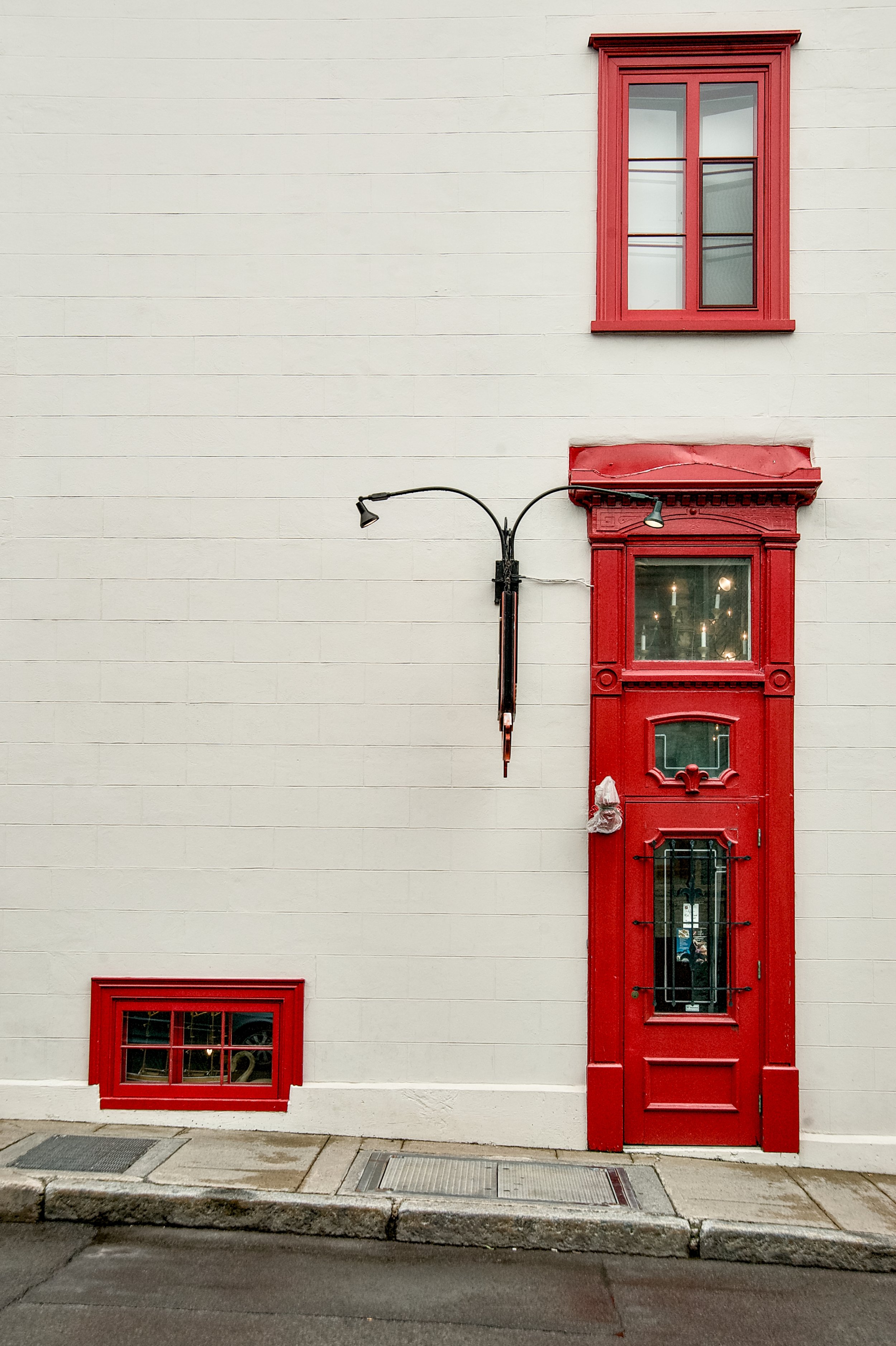 QUEBEC RED DOOR.jpg
