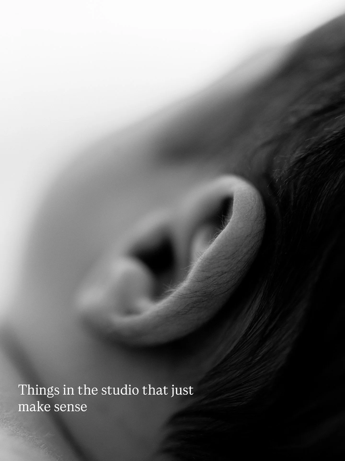 Little touches that make your session feel like home 🕊️
The studio was designed with you in mind &mdash; easy access, toddler toys, a change station, treats, and plenty of space to relax.