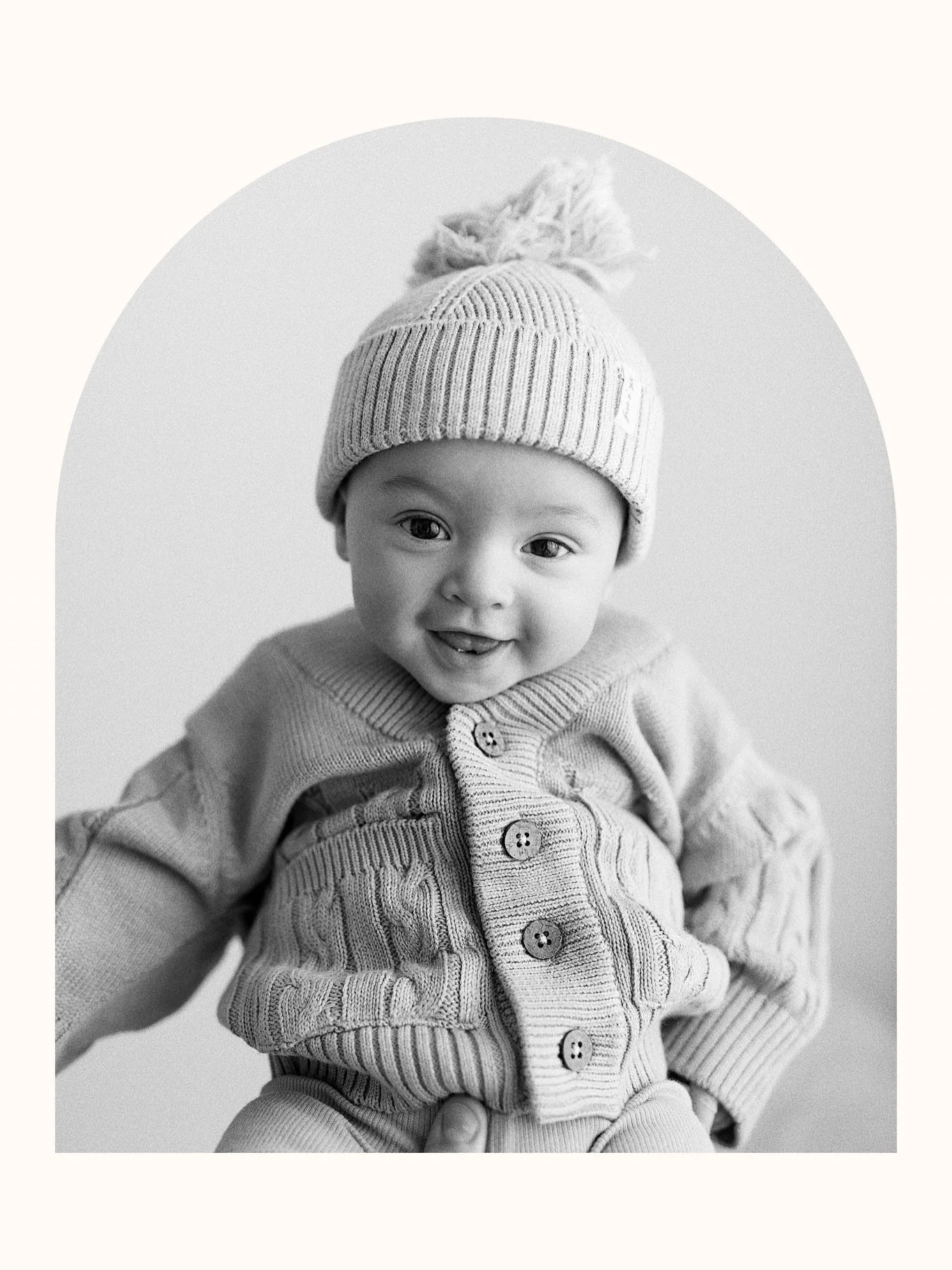 Happy 5th birthday to my baby girl 🤍

You are the reason this all started.
Before there was a business, before there were clients, there was just me, trying to bottle up time because you were growing too fast.

I do this for you and your sister.
For