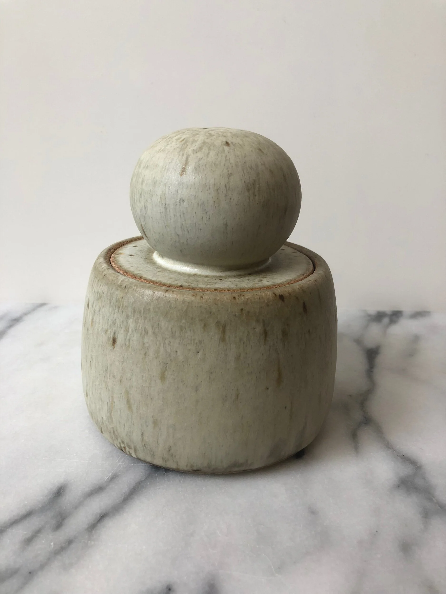 FFDD032F-79C5-4AA2-884E-D3AA7FC91818