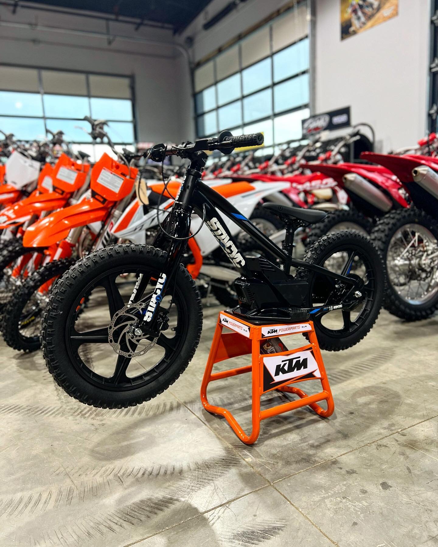 18&rdquo; @ridestacyc in stock! MSRP is $2,030

#motoonektm