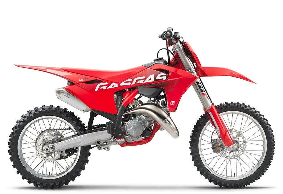 PHO_BIKE_90_RE_GASGAS-MC-125-MY24-90-right_#SALL_#AEPI_#V1.jpg