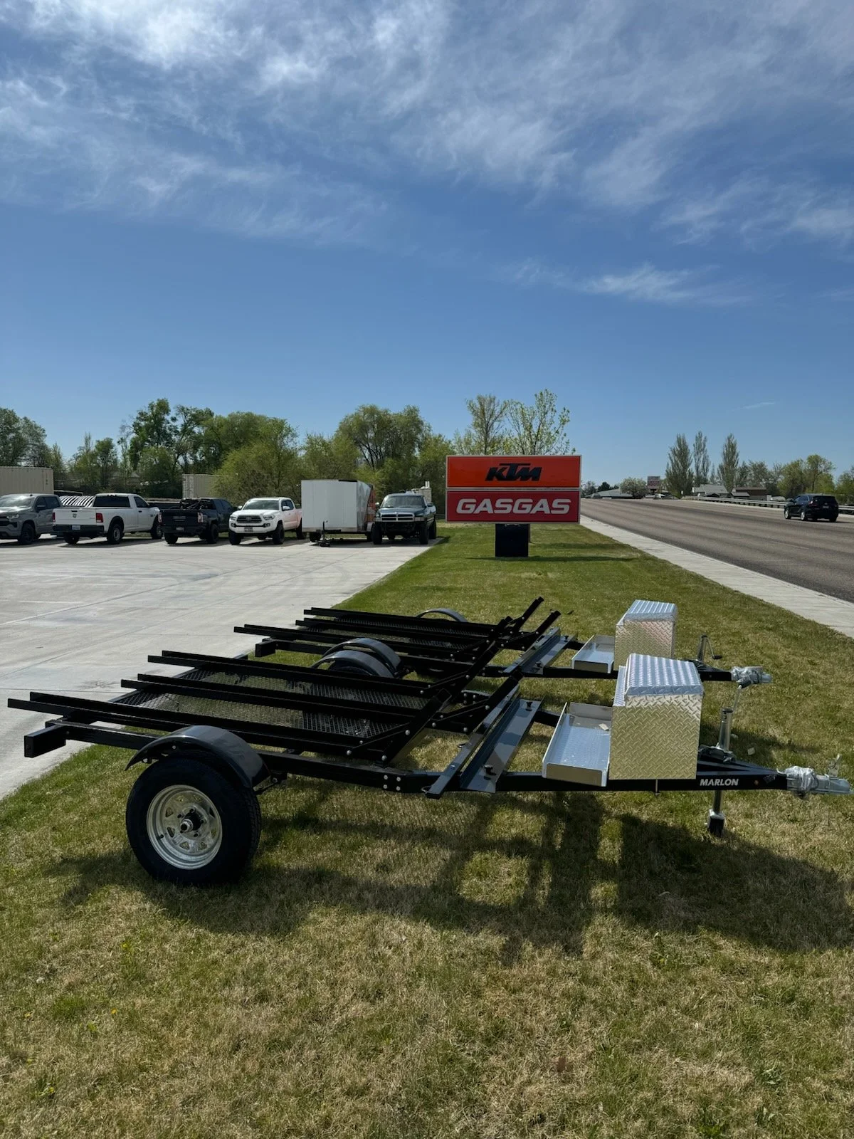 MARLON 3 RAIL TRAILER