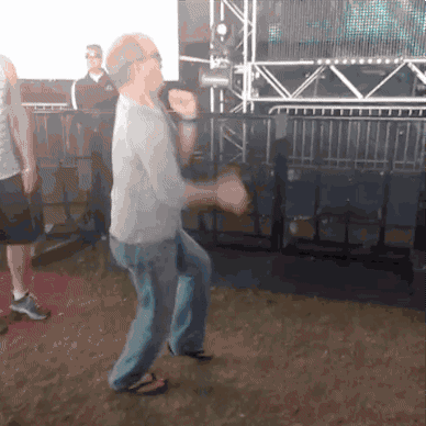 giphy.gif